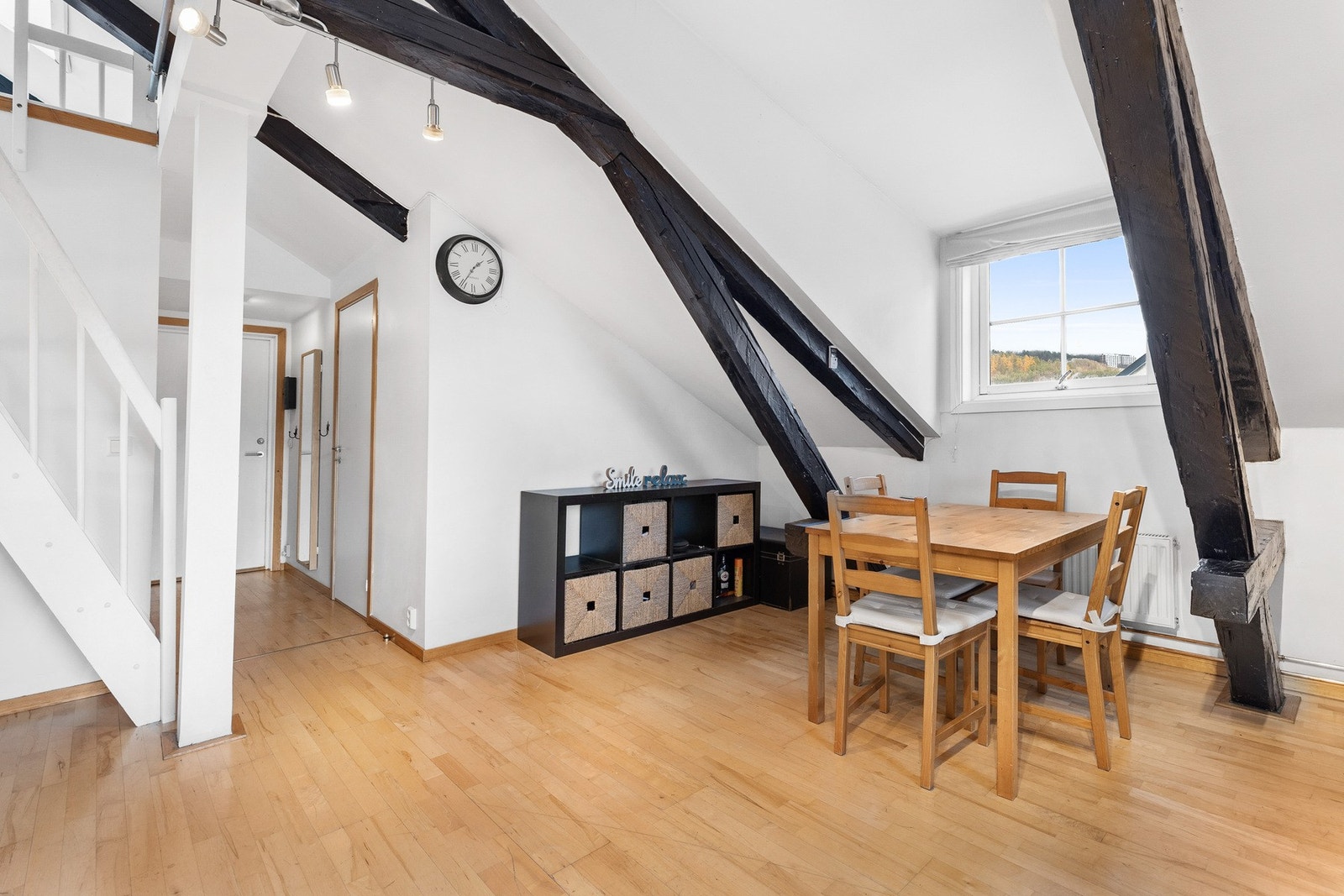 Oppvarming via radiatorer er inkludert i felleskostnader (akonto) Galleribilde