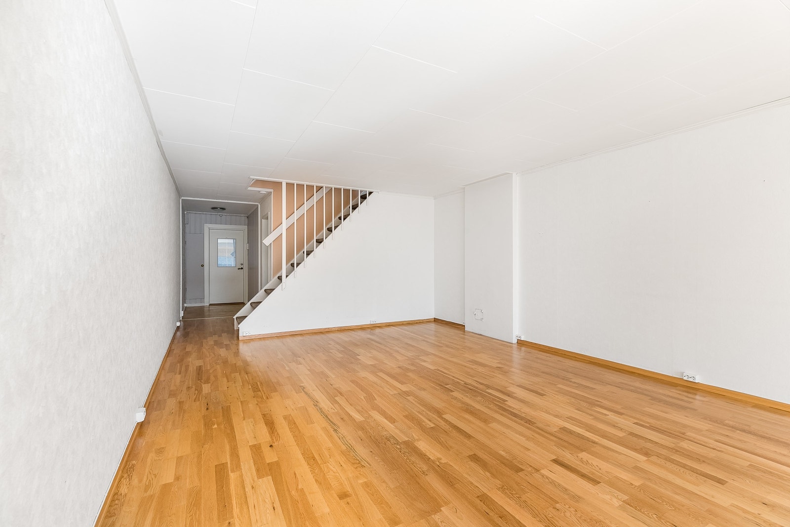 Det er pipeløp i stuen og mulighet for tilkobling av ildsted. Galleribilde