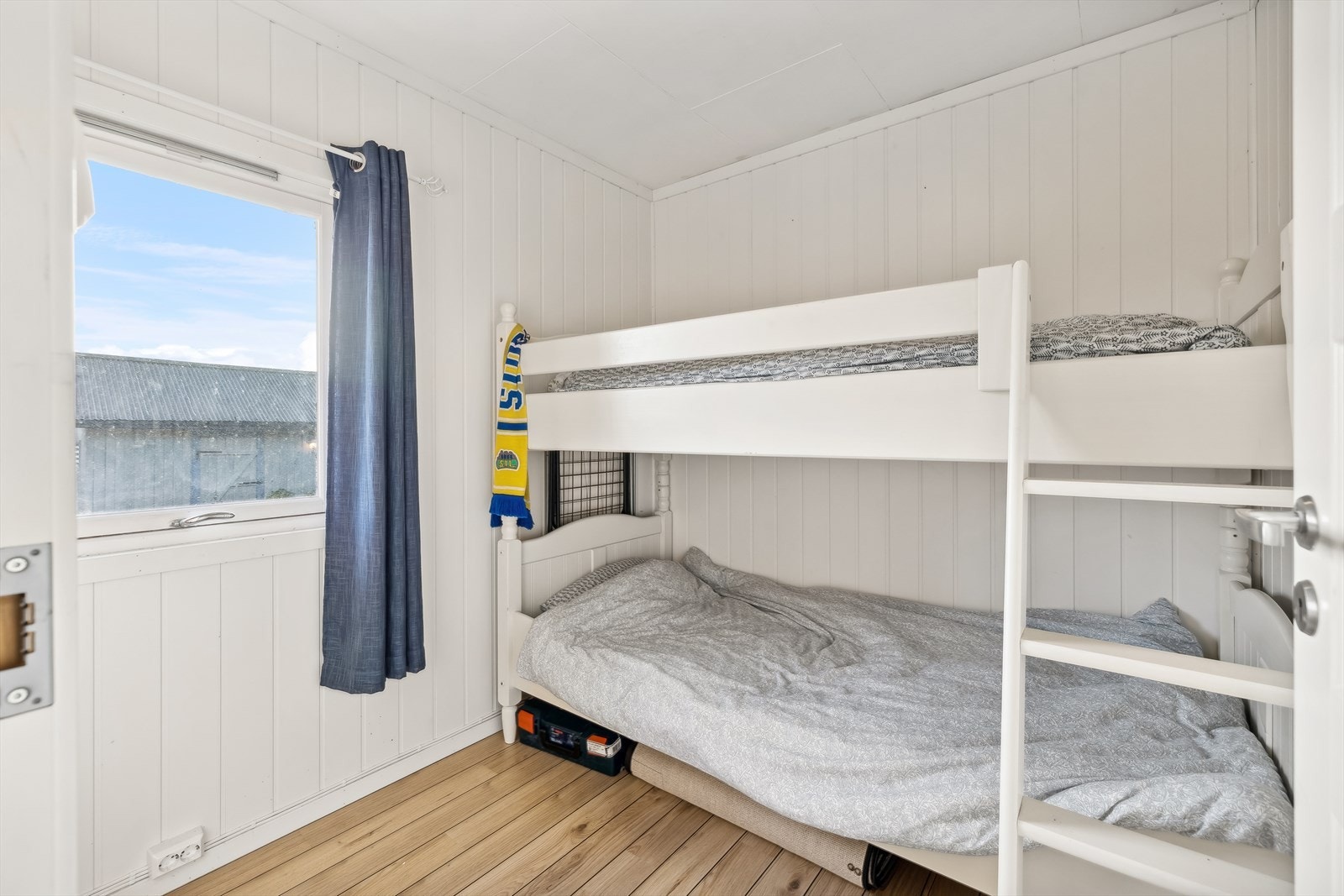 Soverom 2 egner seg fint som barnerom eller gjesterom. Galleribilde