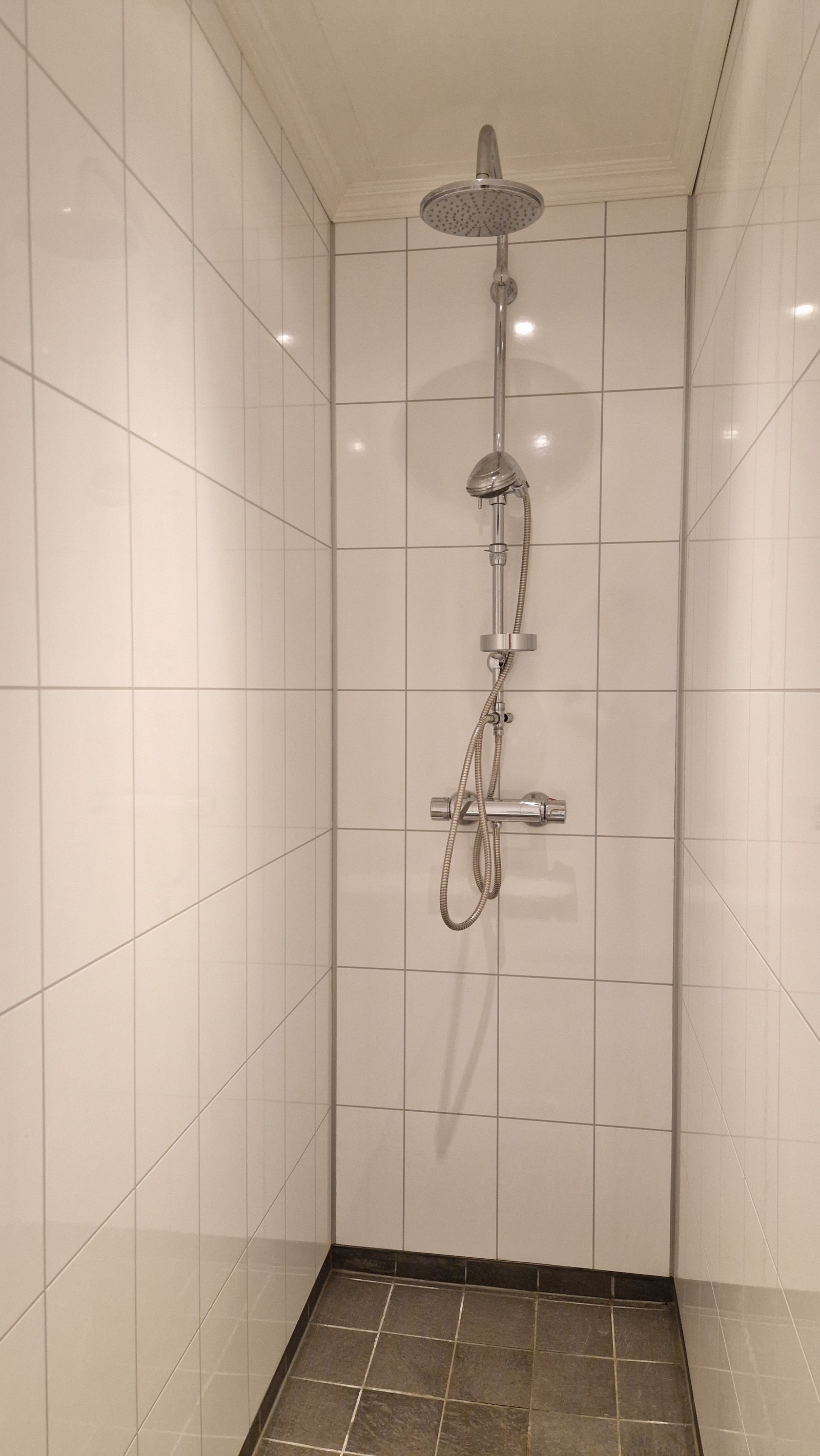 Underetasje - bad Galleribilde