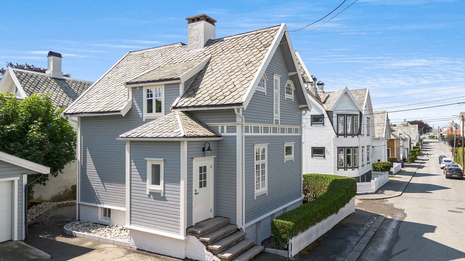 Nye vinduer og kledning samt etterisolert. Galleribilde