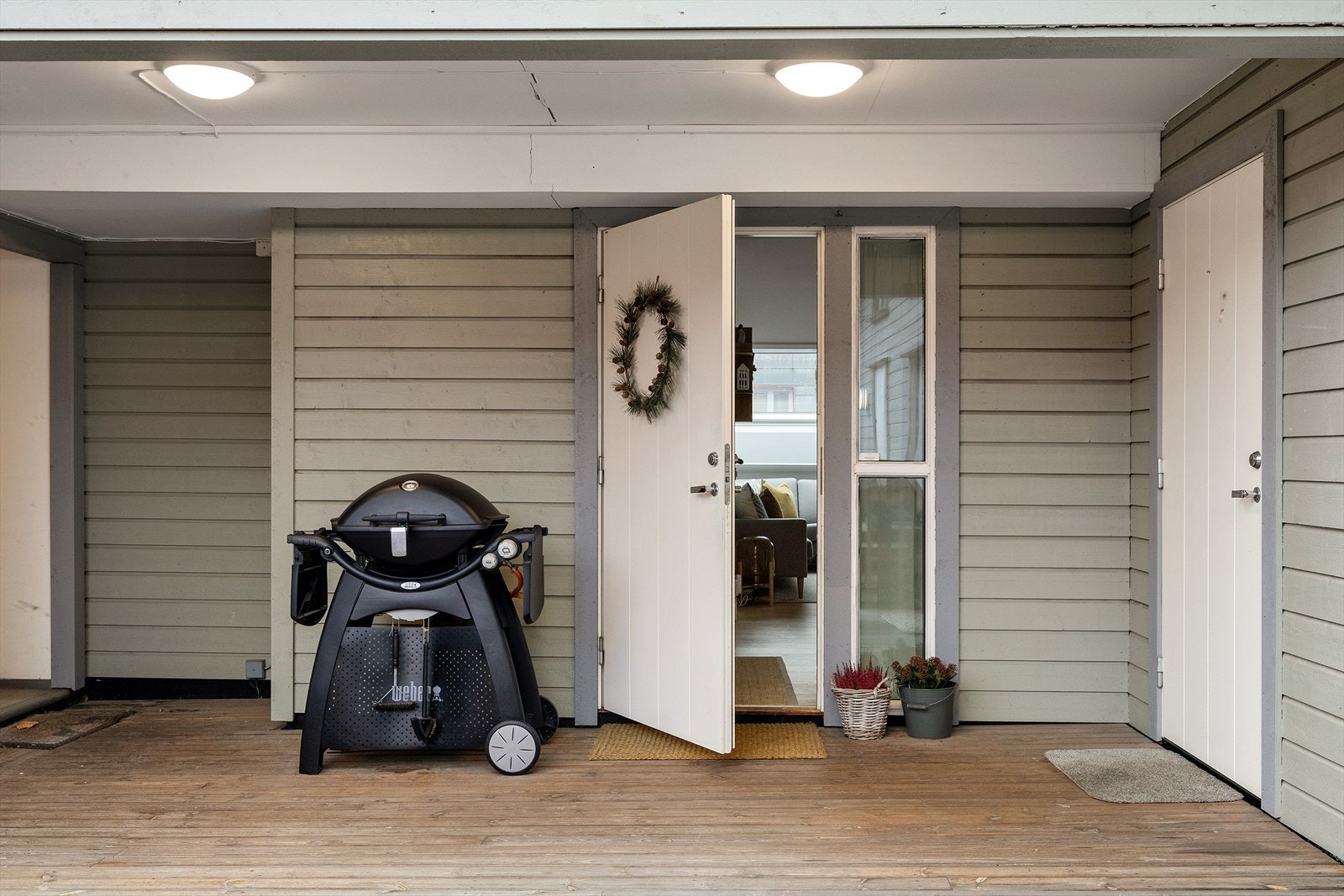 Usjenert adkomst fra felles takterrasse. Galleribilde