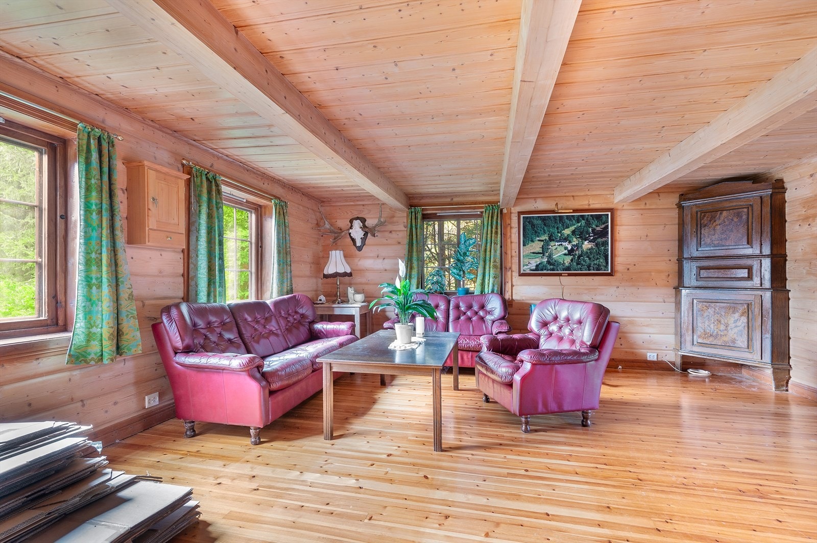 Peisestuen på hovedplan. Galleribilde