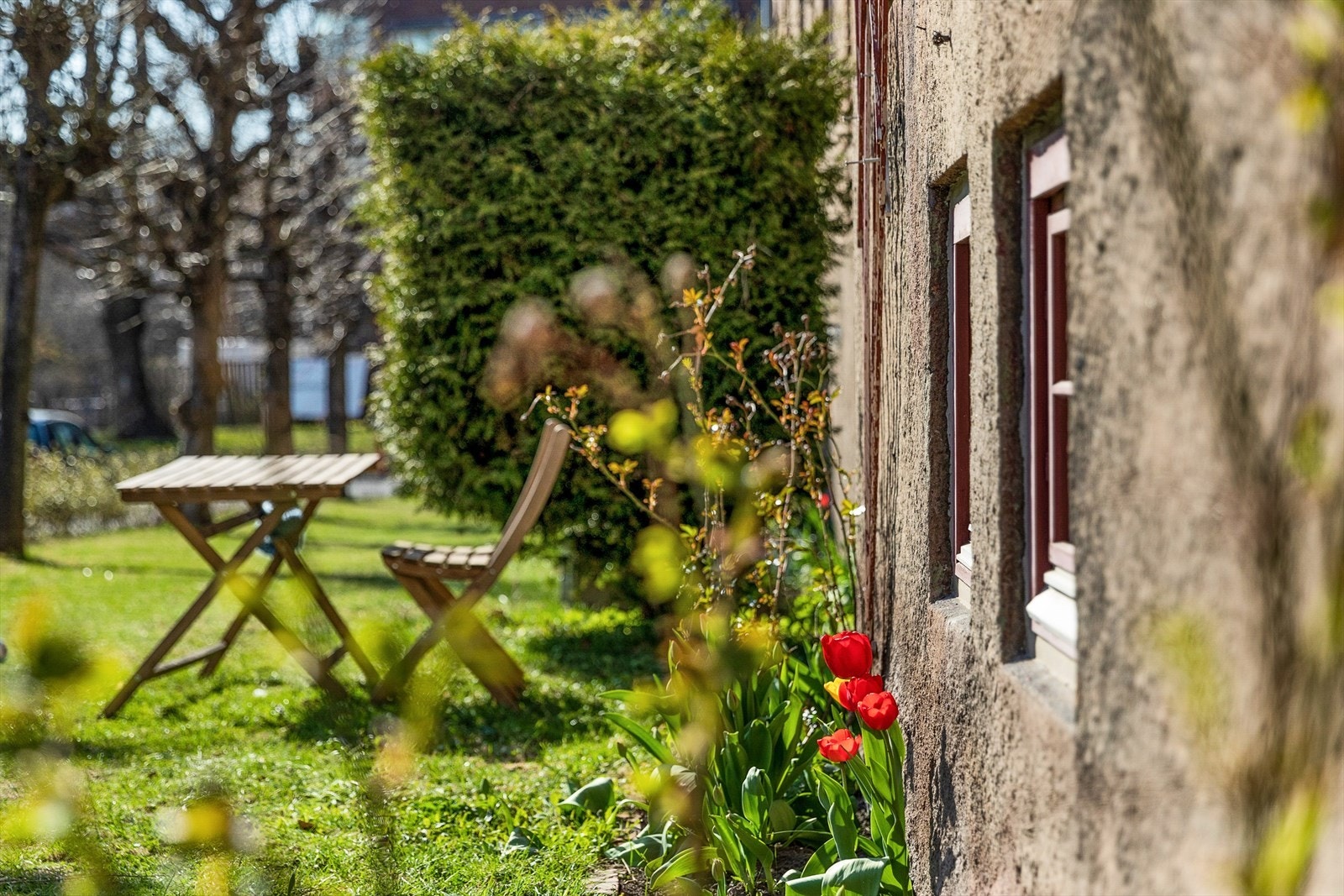 Hagebyidyllen gjør at du alltid har en solfylt plass å nyte. Galleribilde