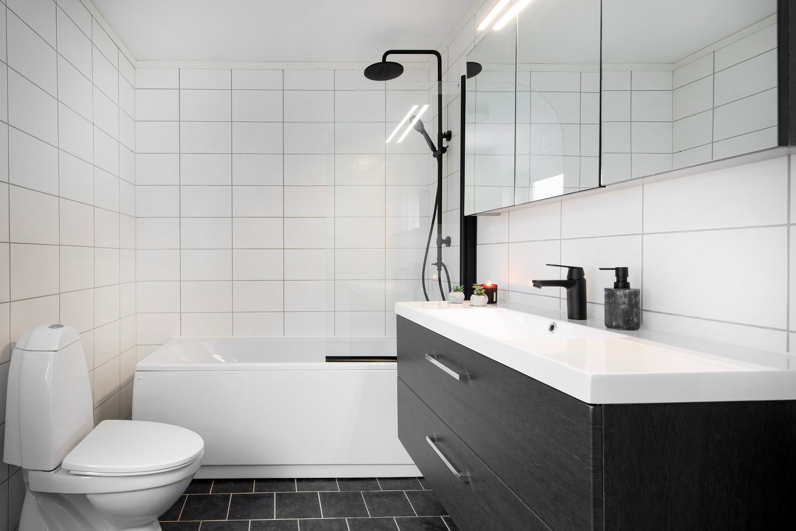 Flott flislagt bad Galleribilde