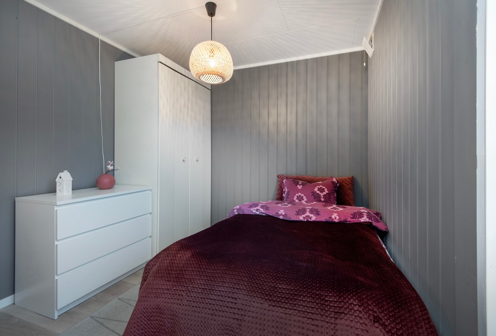 Kjellerrom Galleribilde