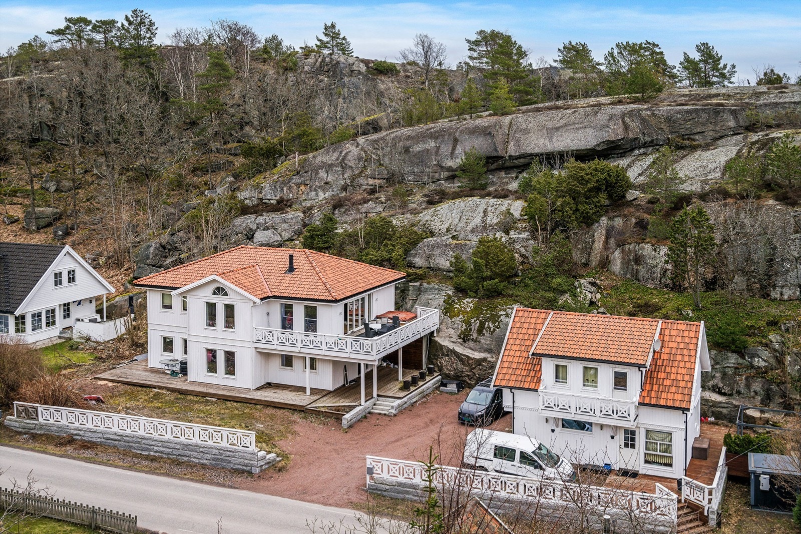 Dalsveien 120 - Enebolig med noe gjenstående arbeid. Godkjent utleiedel i deler av 1.etasje (ikke ferdigstilt) Galleribilde