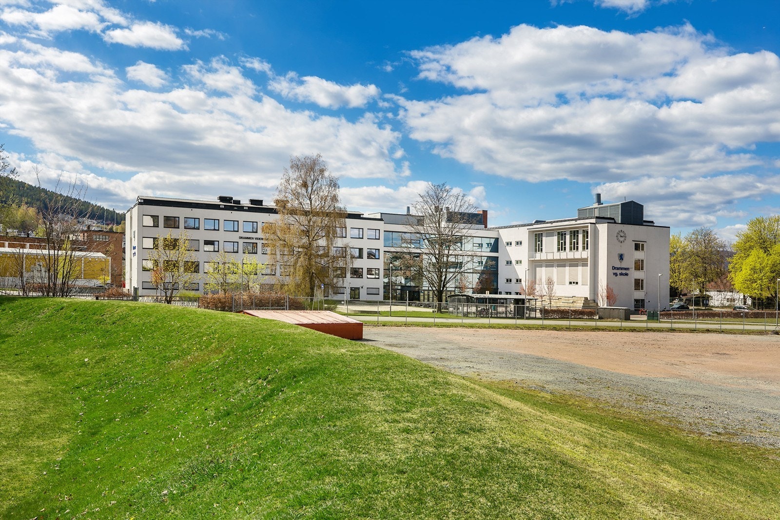 Drammen videregående skole med ulike utdanningstilbud Galleribilde