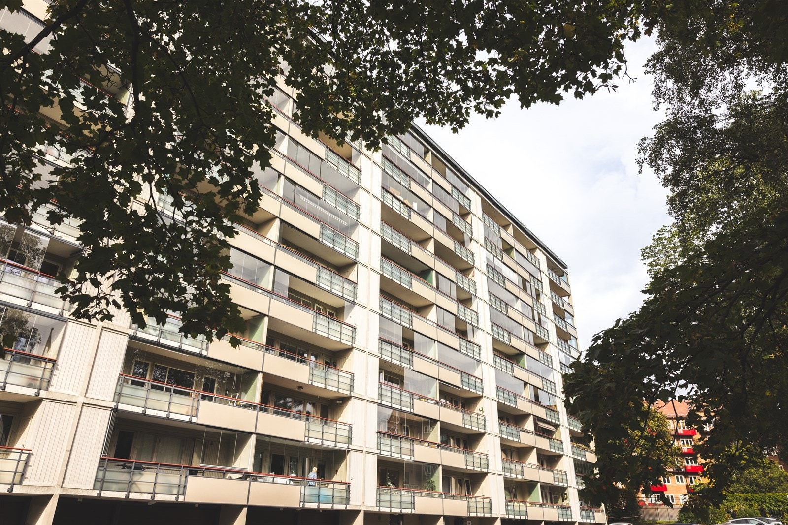 Borettslaget består av 160 andelsleiligheter og har 10 etasjer. Galleribilde