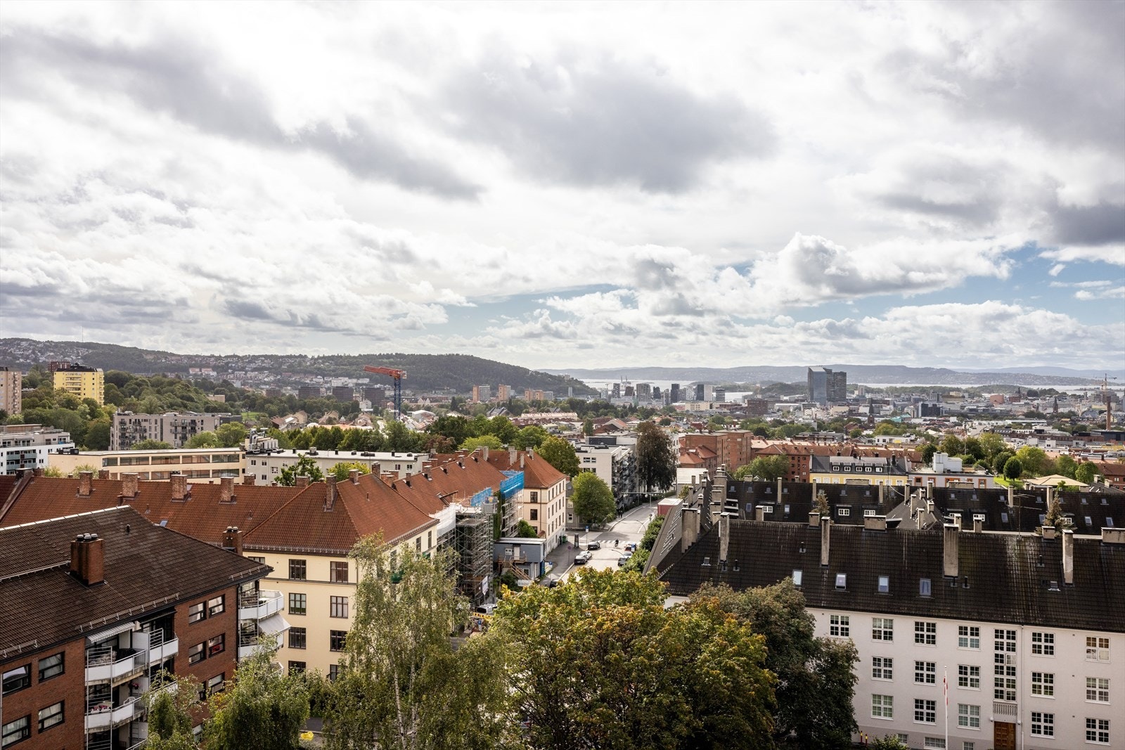Flott og fritt utsikt fra balkong. Galleribilde