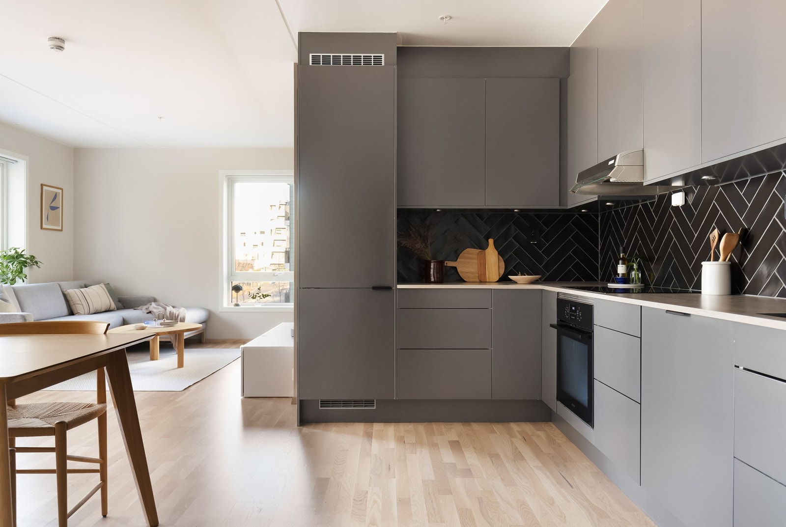 Et åpent og sosialt rom, delt i klart definerte soner Galleribilde