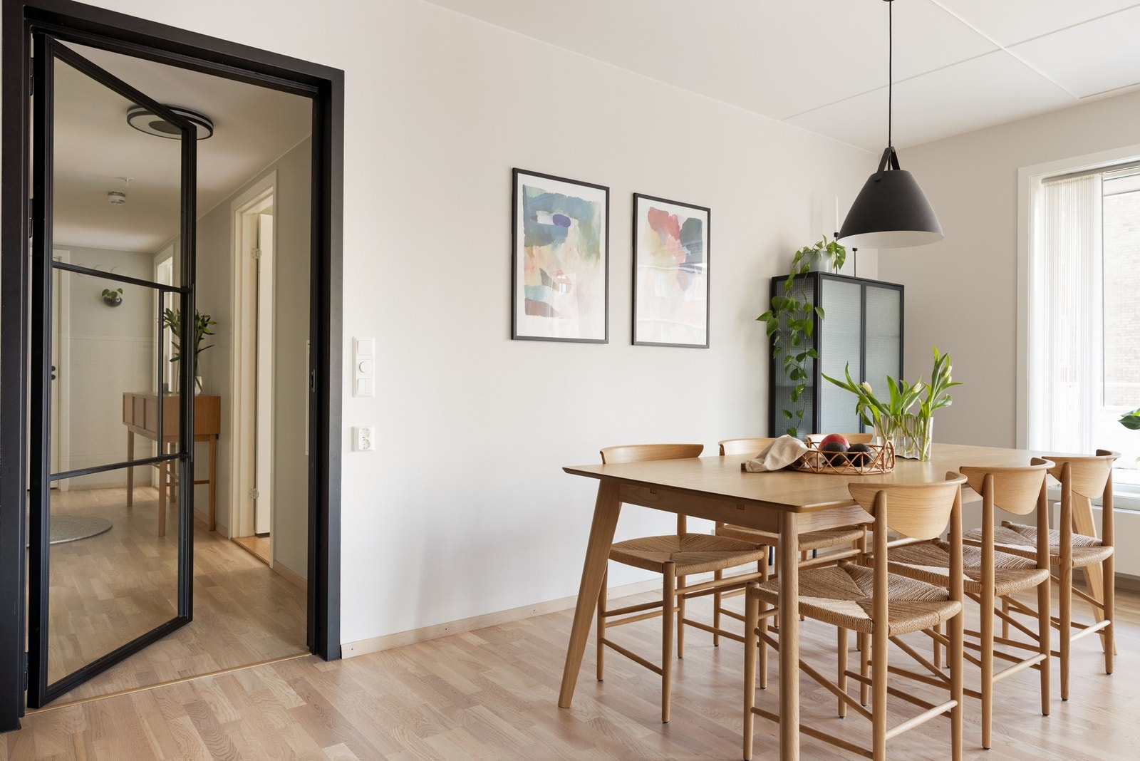 Her kan du enkelt dekke på til 10 gjester uten å ommøblere Galleribilde