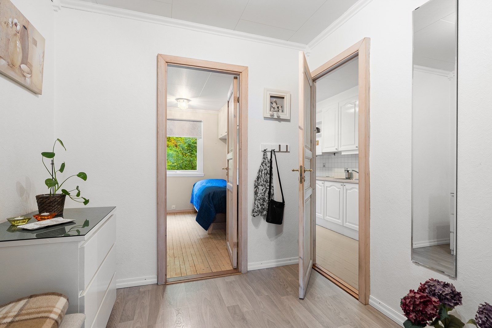 Det første som møter deg er boligens entré/gang Galleribilde