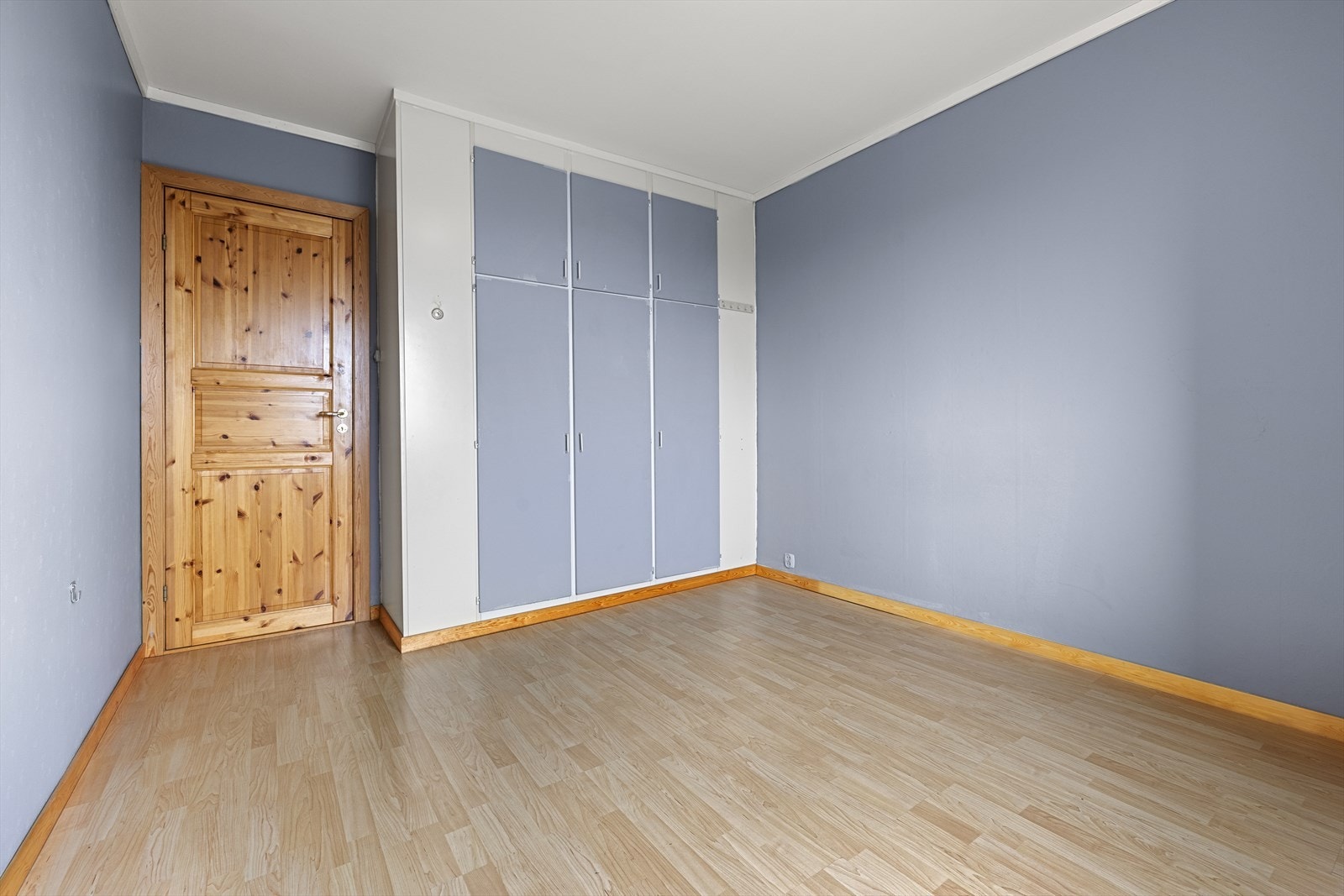 Integrerte garderobeskap. Galleribilde