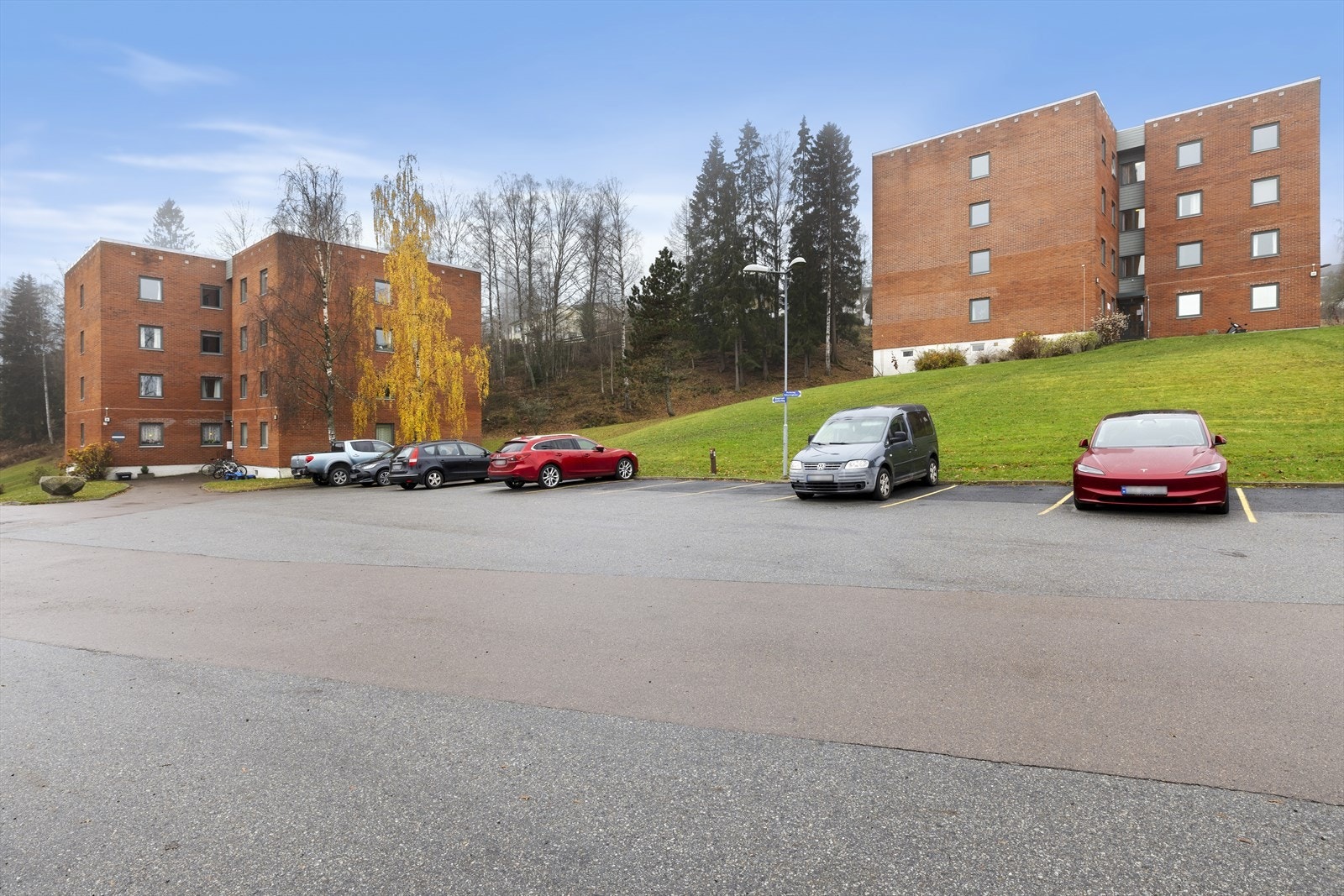 Fri parkering på borettslagets område (gjesteparkering). Her er det svært sjeldent fullt! Galleribilde