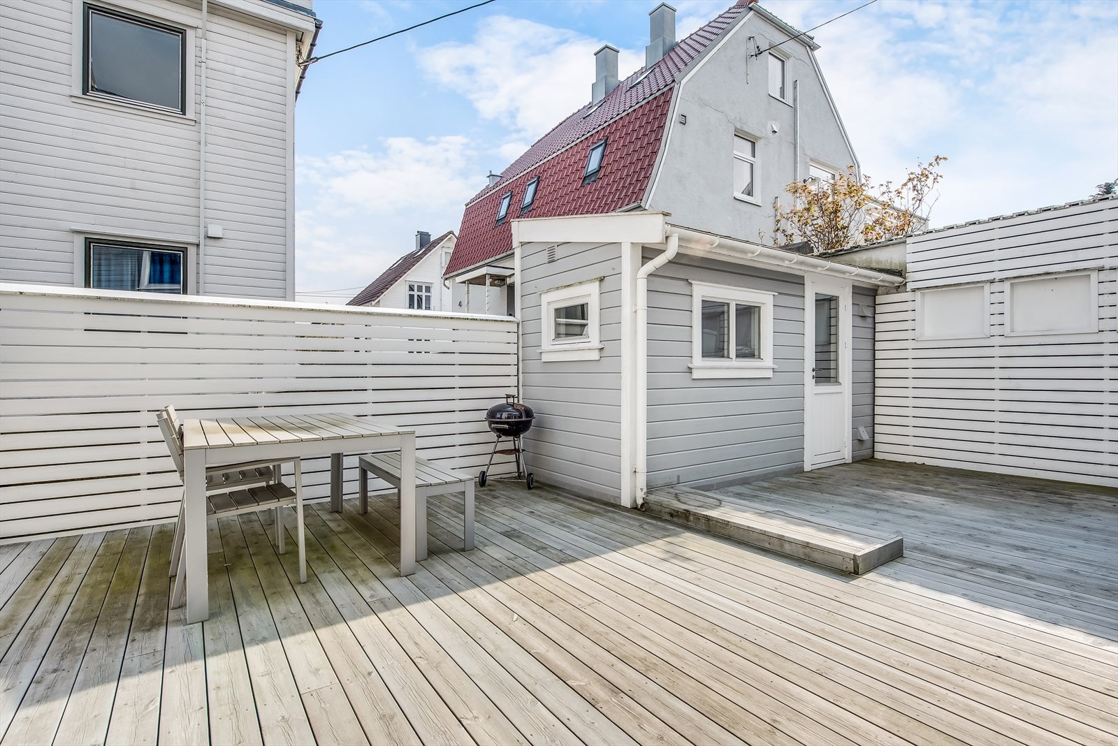 Felles terrasse og sykkelbod Galleribilde