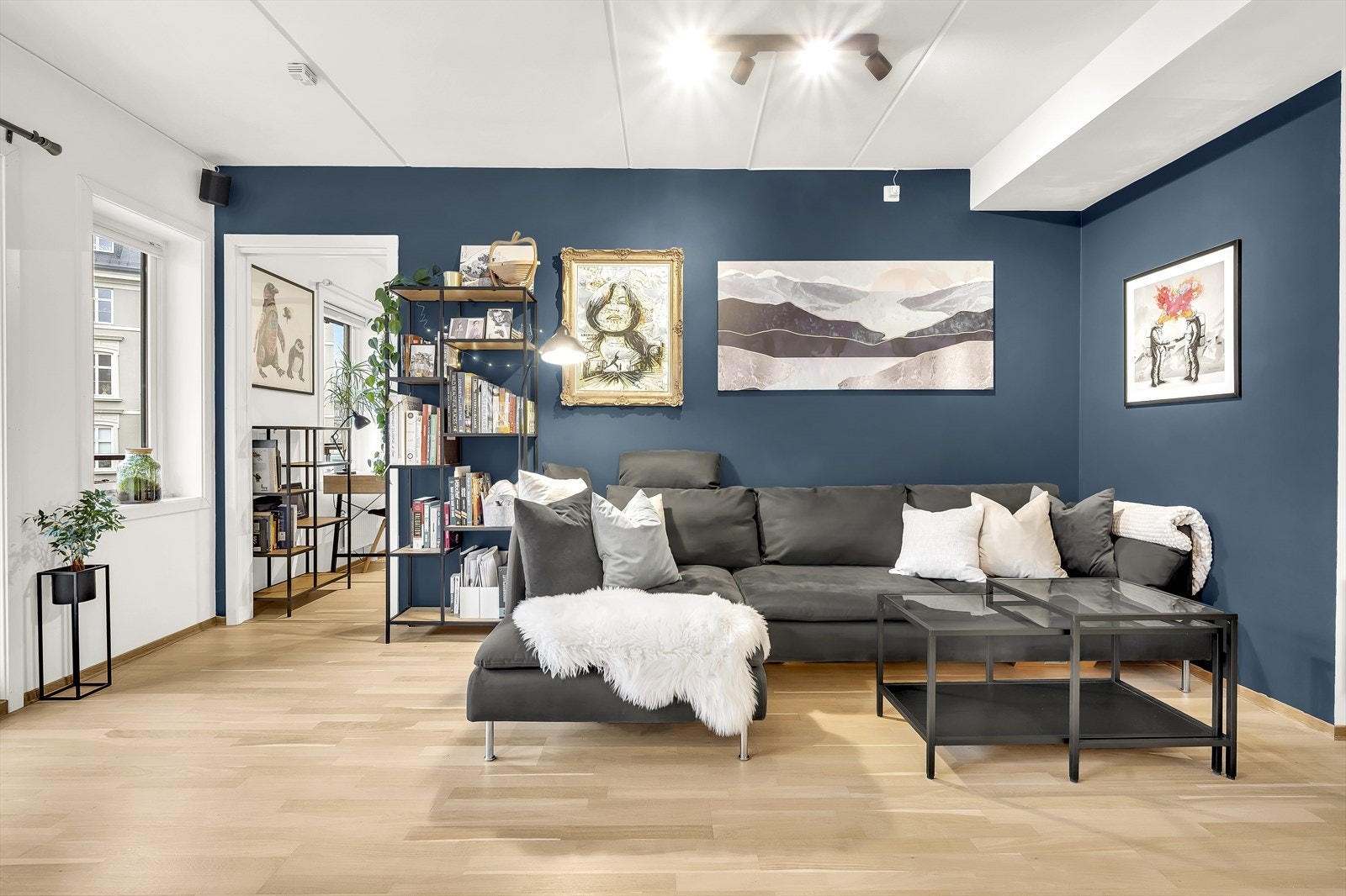 Det er adkomst til soverommet fra stuen. Galleribilde