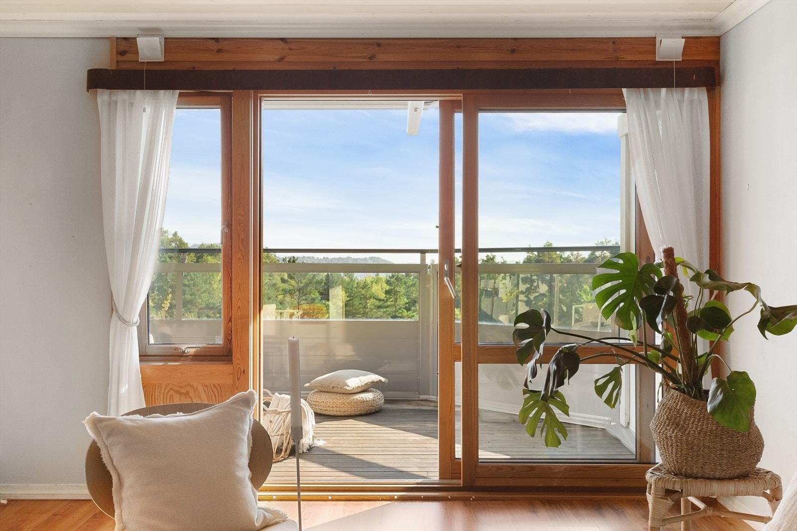 Aktiv Eiendomsmegling v/ Tarek Andre Bergfjord har gleden av å presentere Løvåsveien 70! Galleribilde