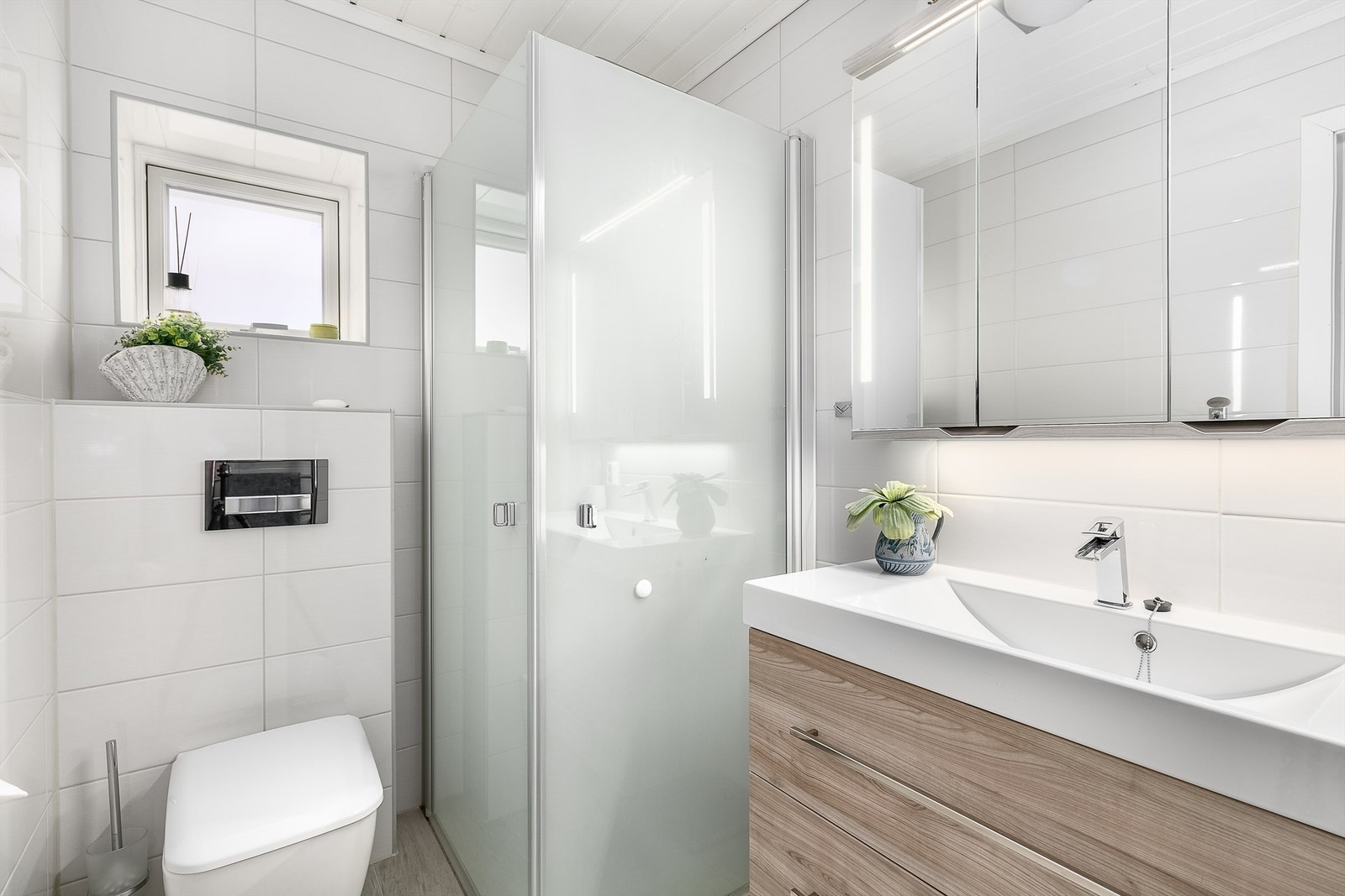Badet ble bygget opp på nytt i 2015 med blant annet nye rør og nytt elektrisk anlegg, gulvvarme inkludert. Galleribilde