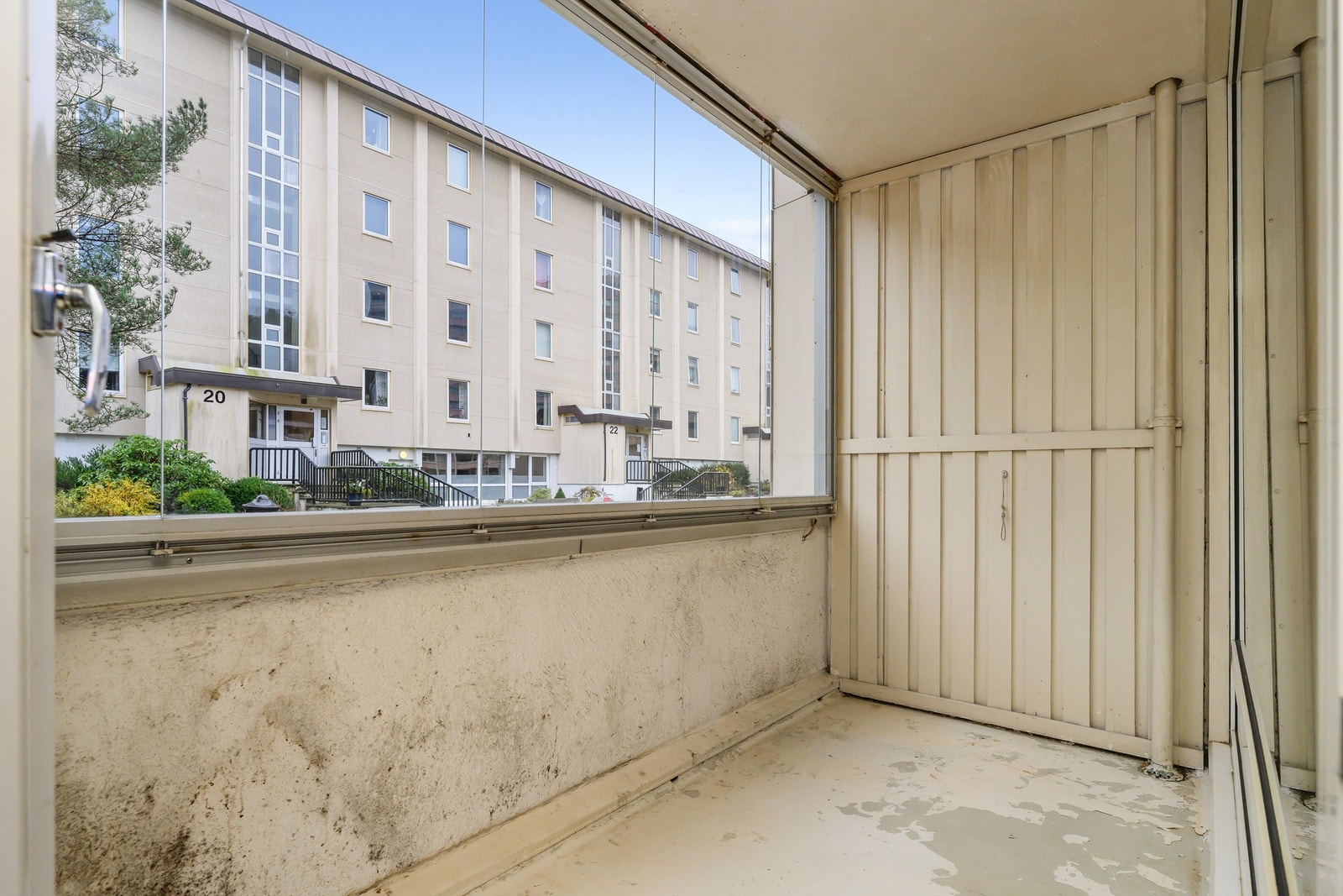 Innglasset balkong på 6 kvm. Galleribilde