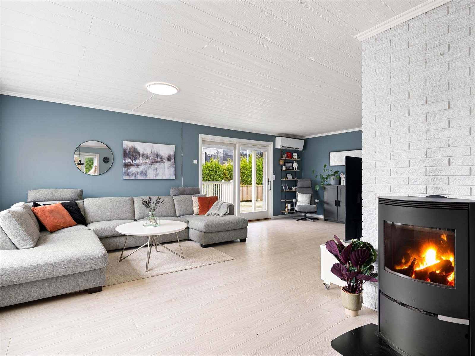 Vedovn med glassdør Galleribilde