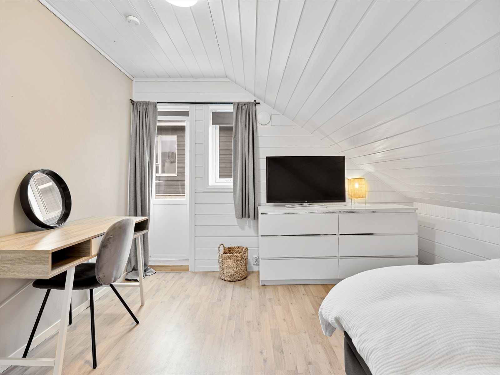 Soverom 2 med utgang til altan Galleribilde