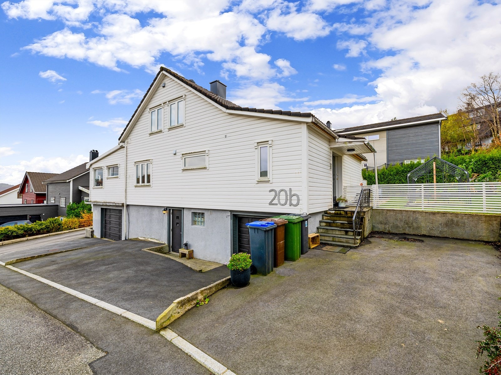 Plass til flere biler på egen grunn Galleribilde