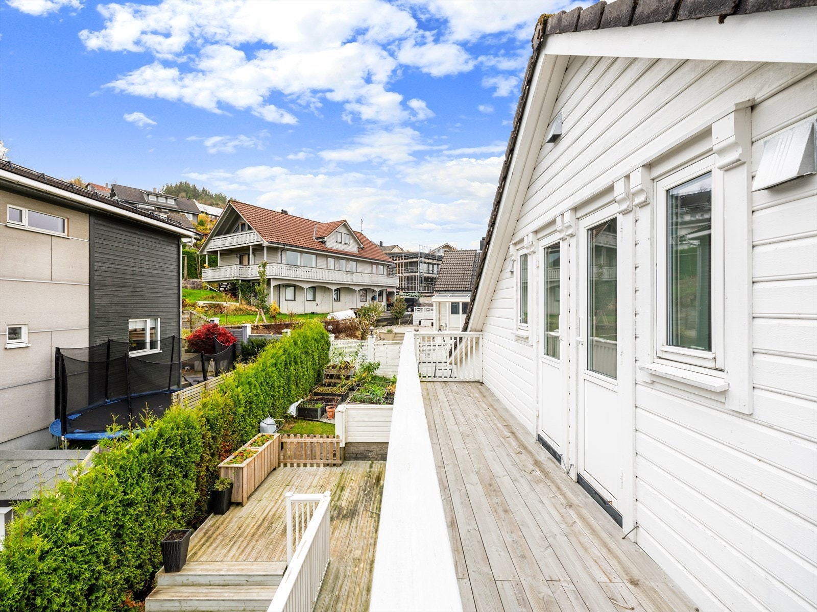 Utgang til balkong fra to av soverommene. Galleribilde