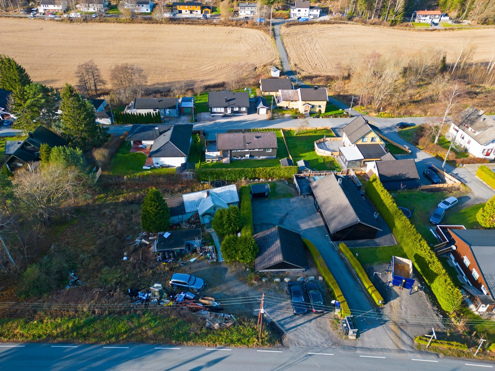 De senere årene er det bygget mange nye leiligheter i området, og det er gangavstand til bl.a. barnehage, skole og dagligvare. Galleribilde