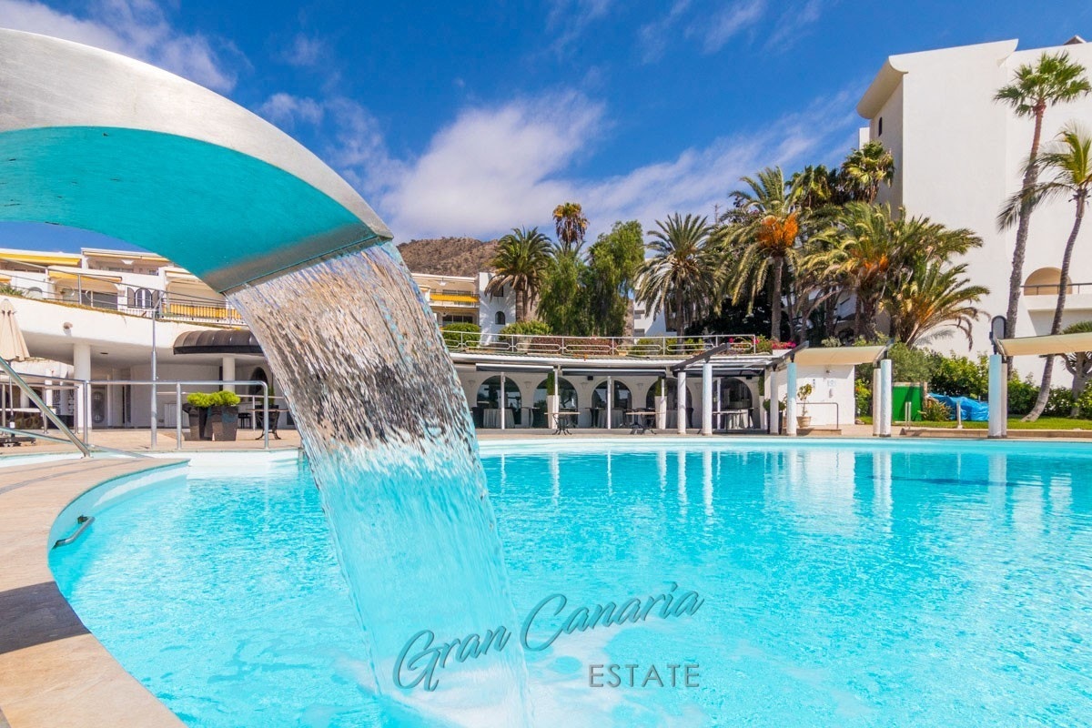 Ett av bassengene Galleribilde