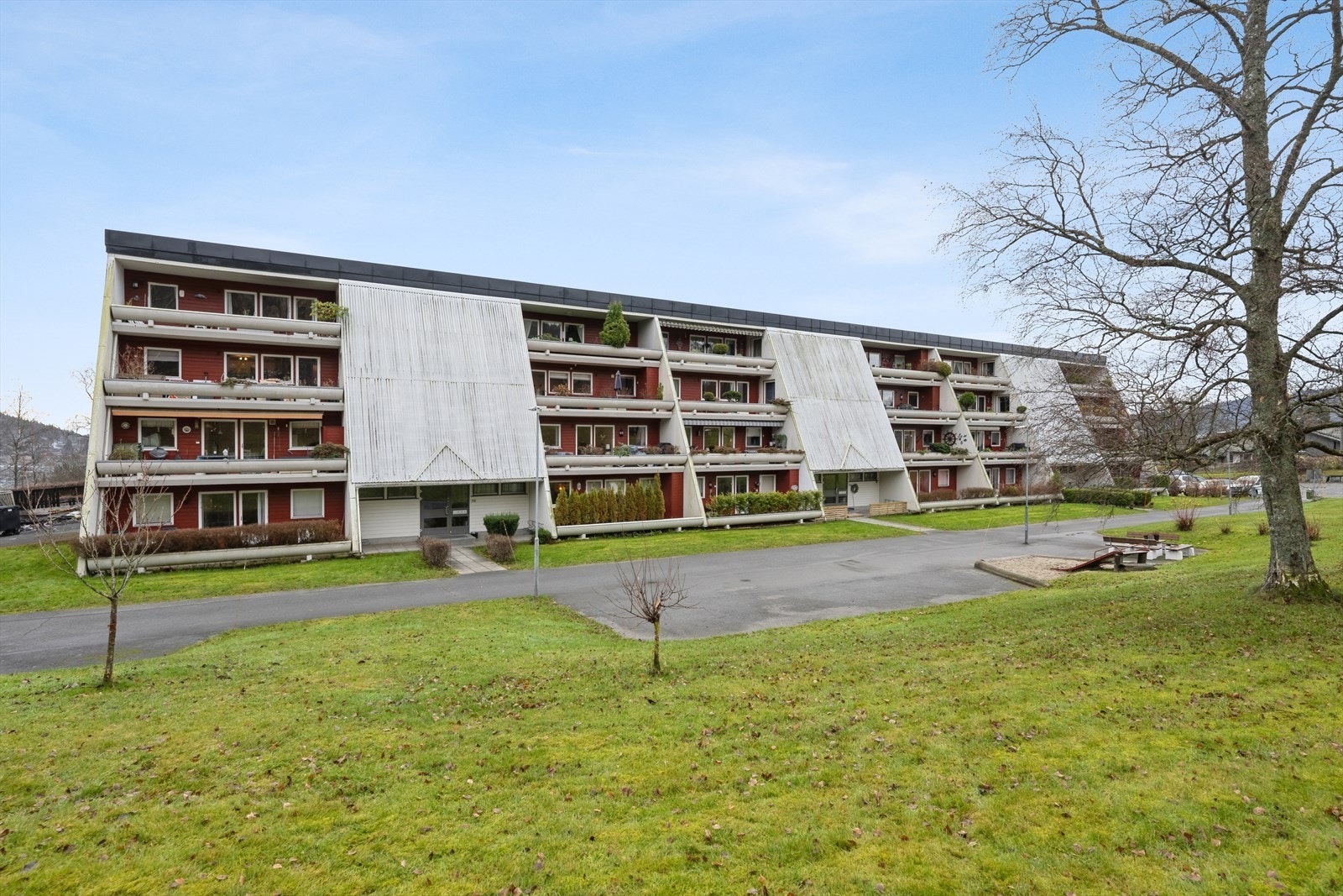 Leiligheten ligger i et meget sentralt og attraktivt boligområde øverst på Rykkinn. Velkommen på visning! Galleribilde