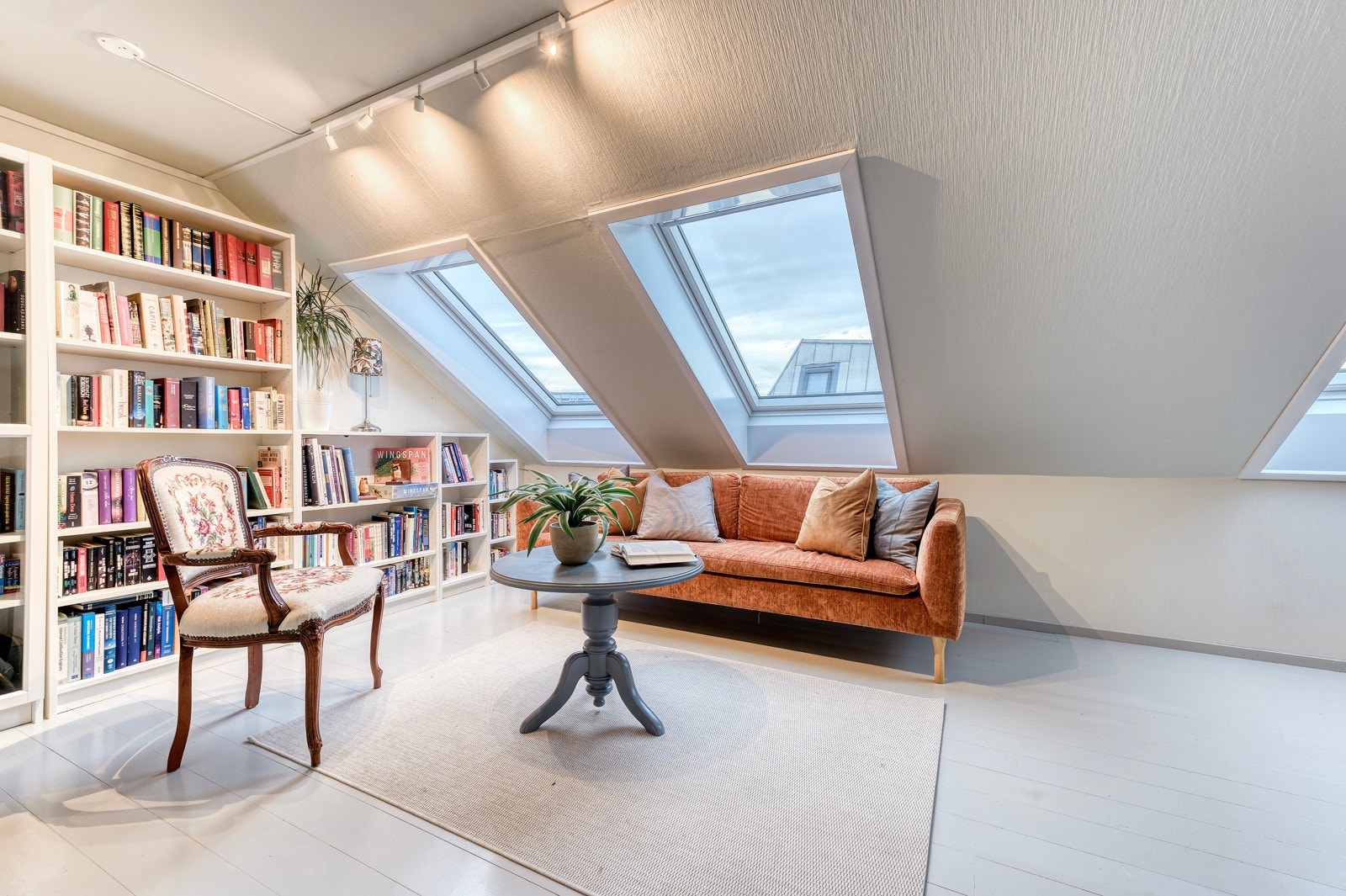 Takvinduene i etasjen ble montert i 2021/2022. Galleribilde