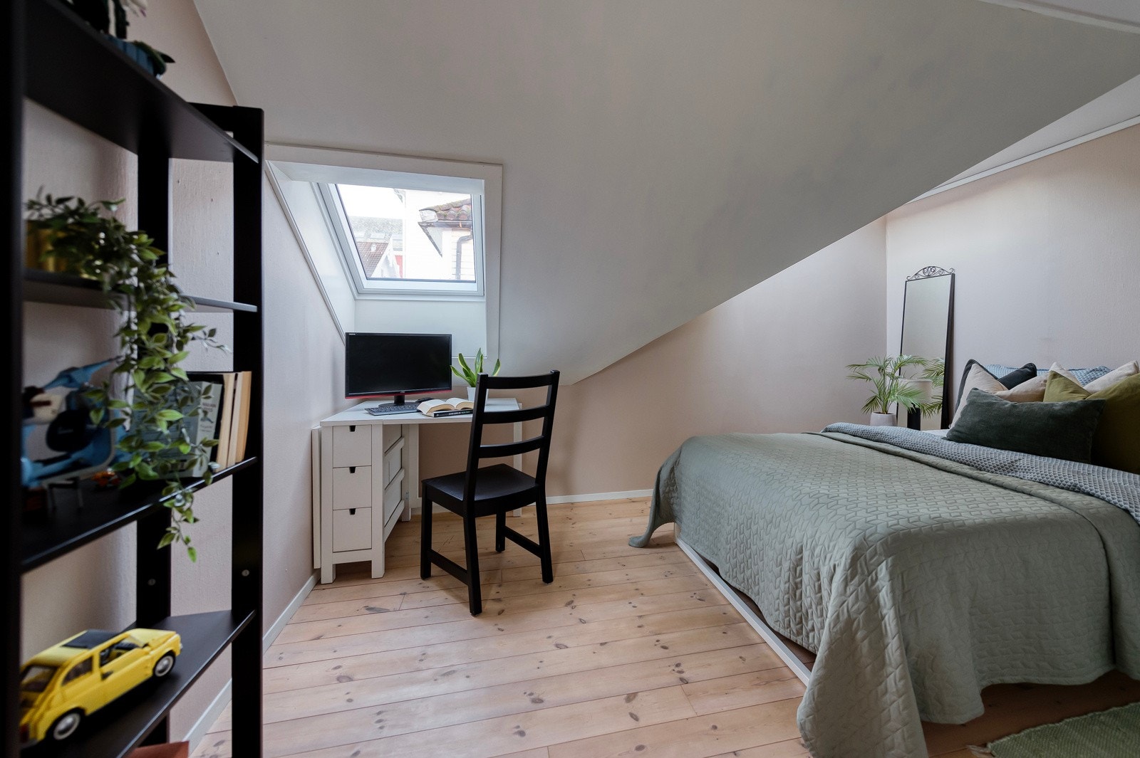 Soverom II er også av god størrelse og kan innredes etter ønske og behov. Galleribilde