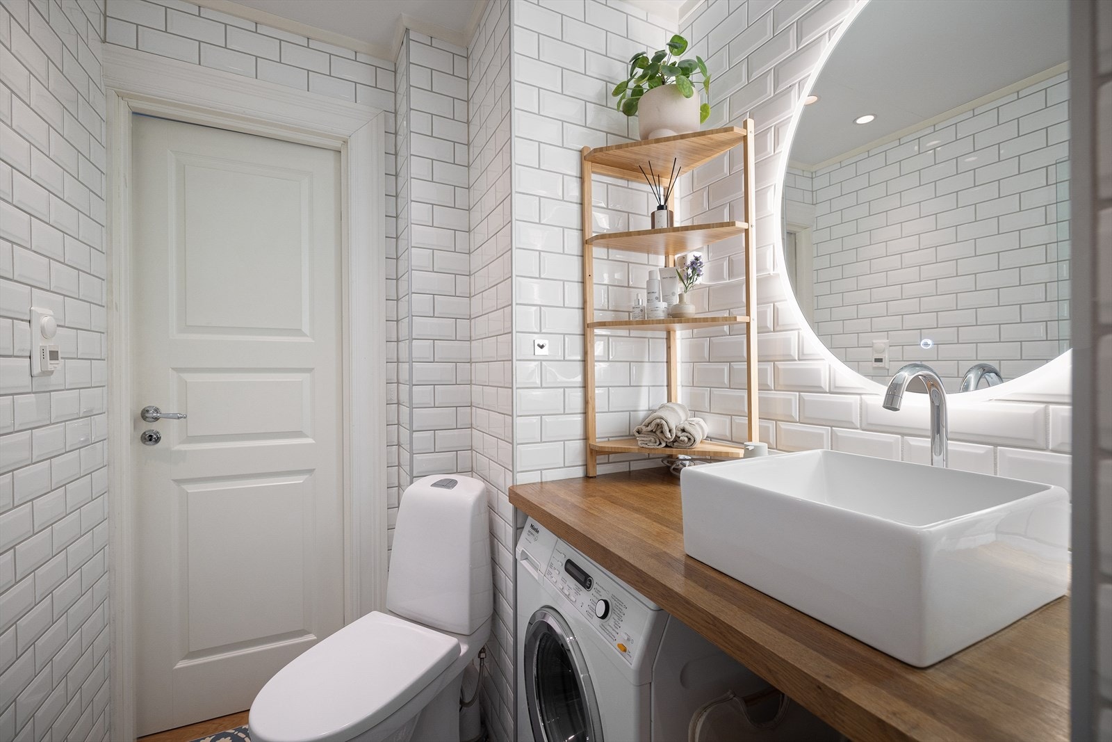 Det er opplegg for vaskemaskin. Galleribilde