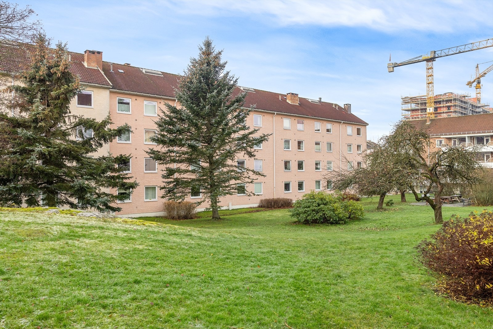 Borettslaget har flotte grøntarealer. Galleribilde