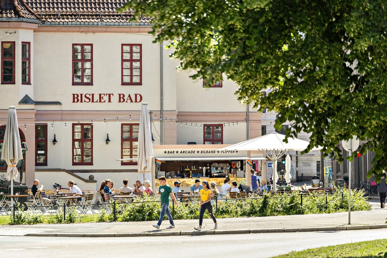 Bislett med alle sine fasiliteter og servicetilbud ligger like utenfor døra. Galleribilde