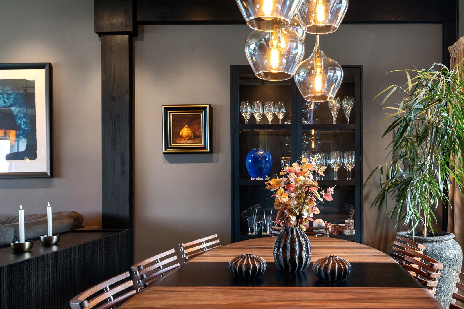 Det er god plass til langbord for gjester og selskap. Galleribilde