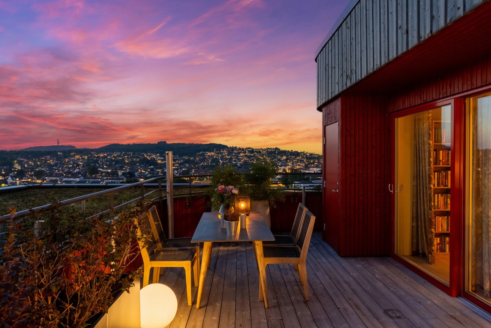 Kveldsbilde | Balkong Galleribilde