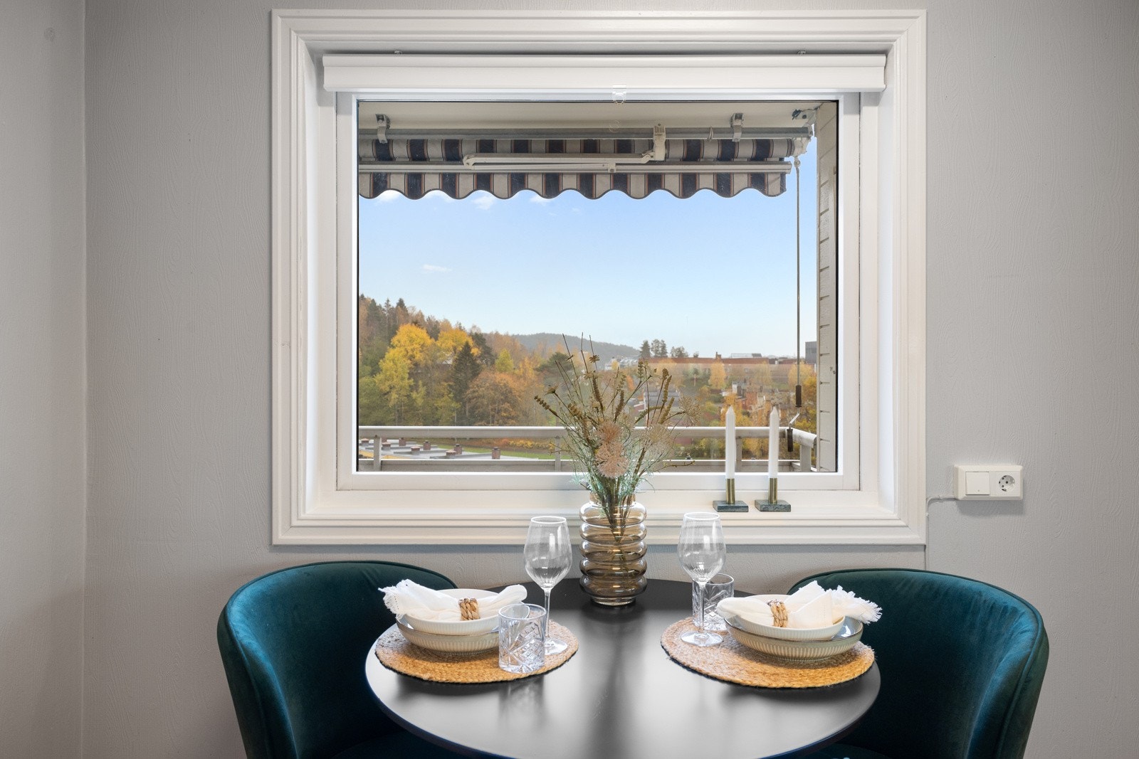 Utsikt fra kjøkken. Galleribilde