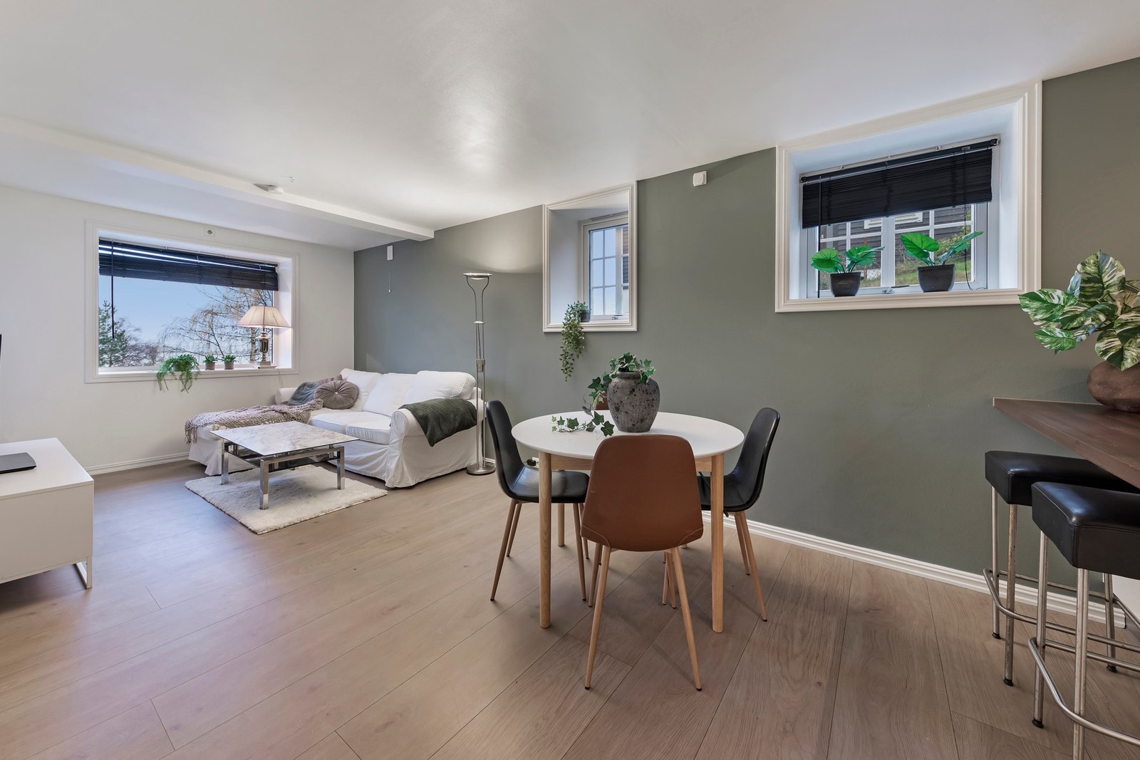 Selveierleilighet med sentrumsnær beliggenhet og trappefri adkomst Galleribilde