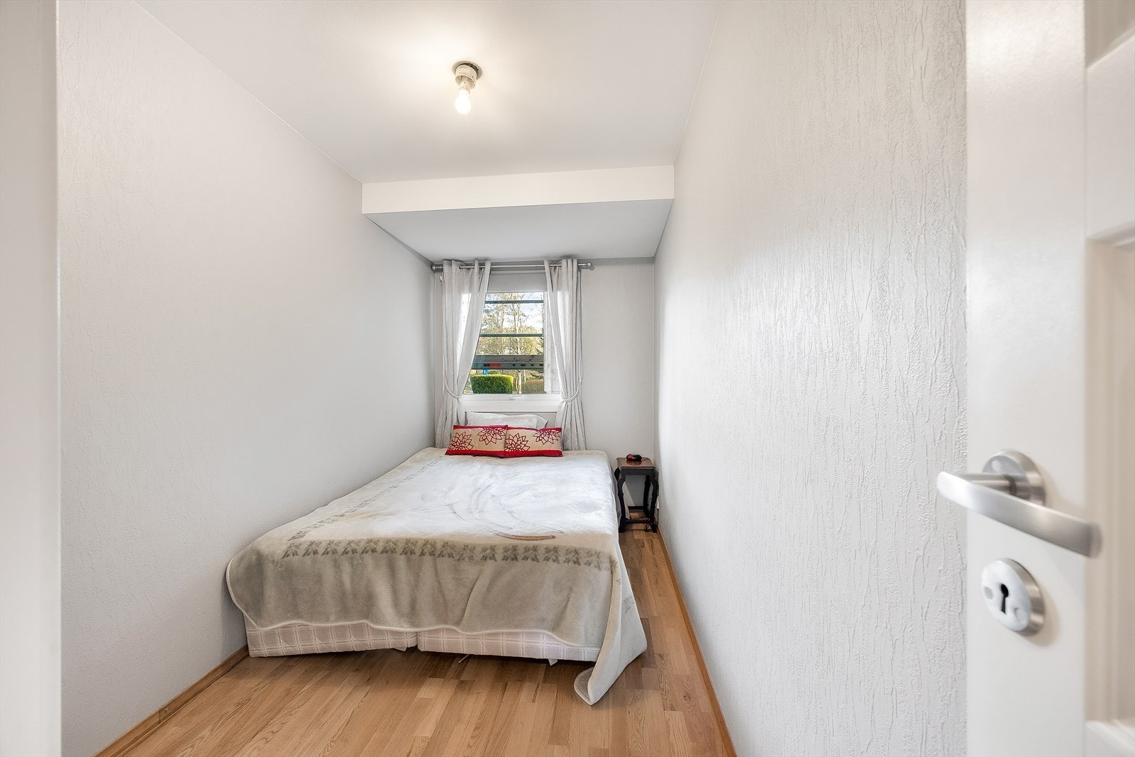 Det tredje soverommet er velegnet som gjeste-/barnerom eller kontor Galleribilde