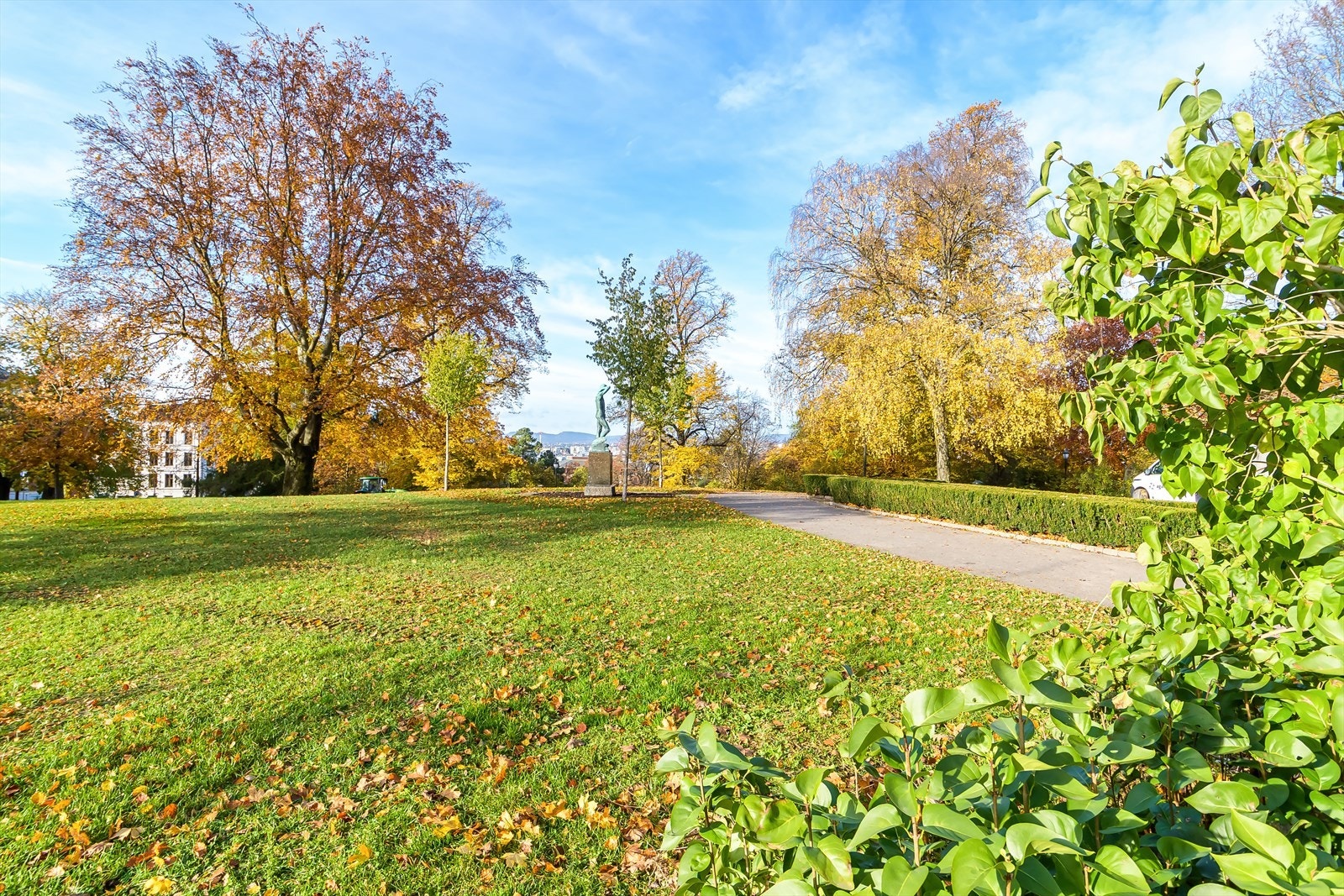 Leiligheten har Kampen park som nærmeste nabo. Galleribilde