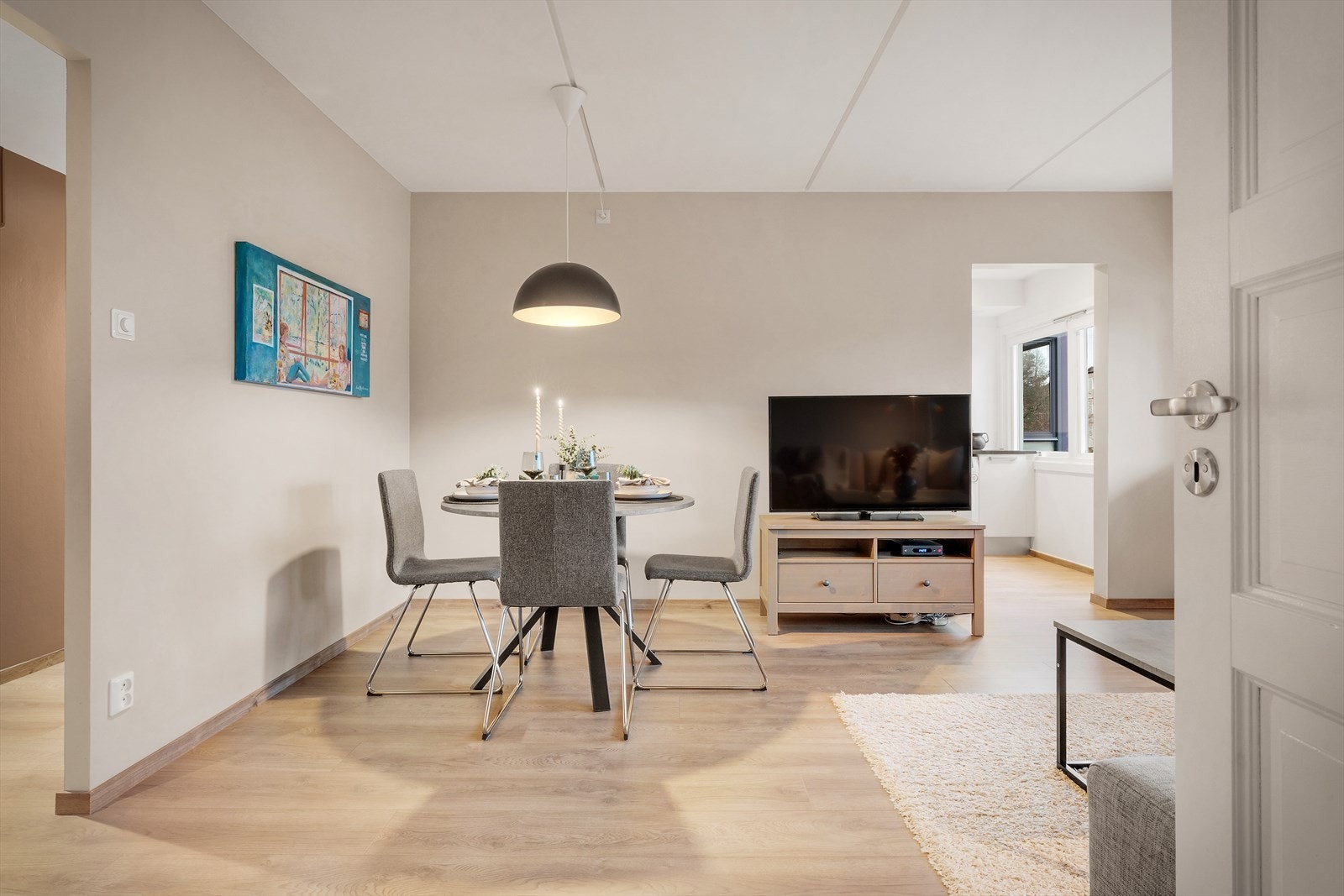 - Lys og romslig stue på hele 18,8 m² - Galleribilde