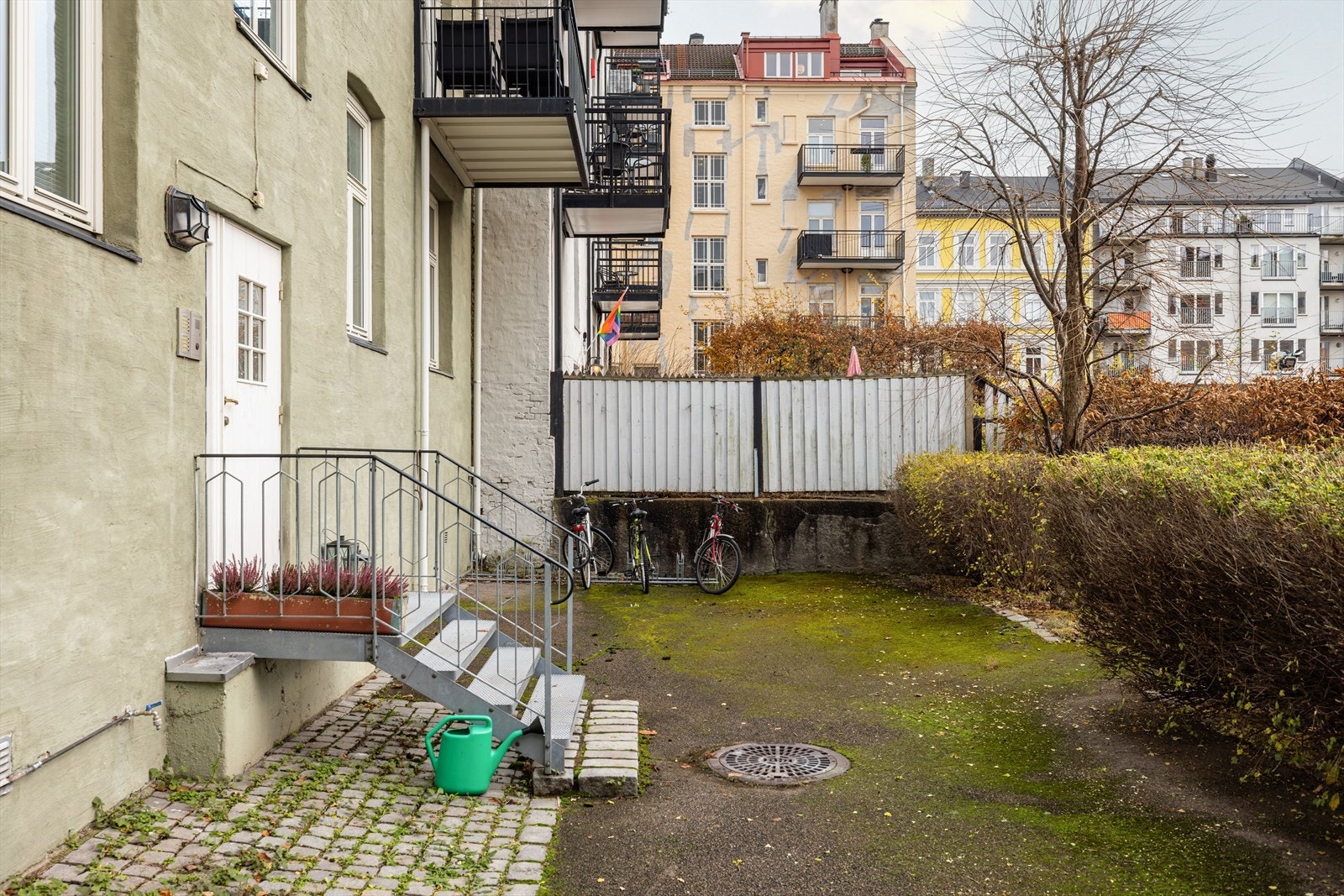 Inngangsparti. Galleribilde