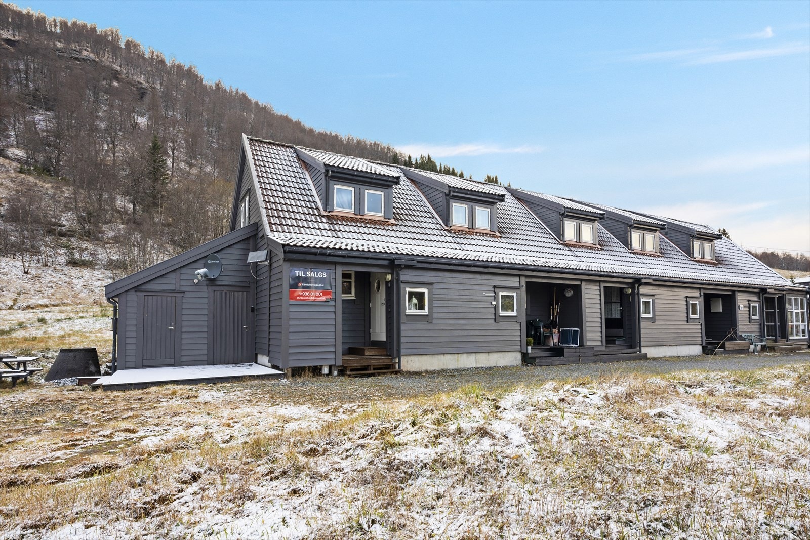 Eiendomsmegler Vest v/Sturla Nødtvedt har gleden av å presentere Samnangervegen 768 like ved Eikedalen! Galleribilde