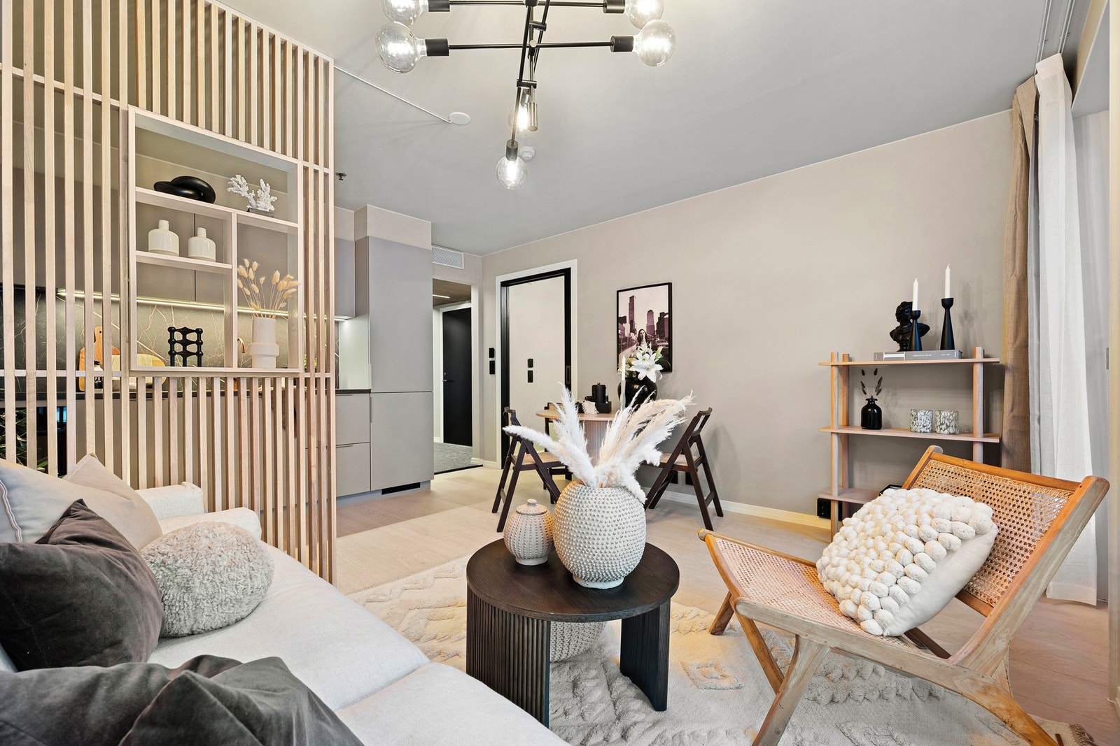 Velkommen til Valøyvegen 6, presentert av Johannes Tømmerås! Galleribilde