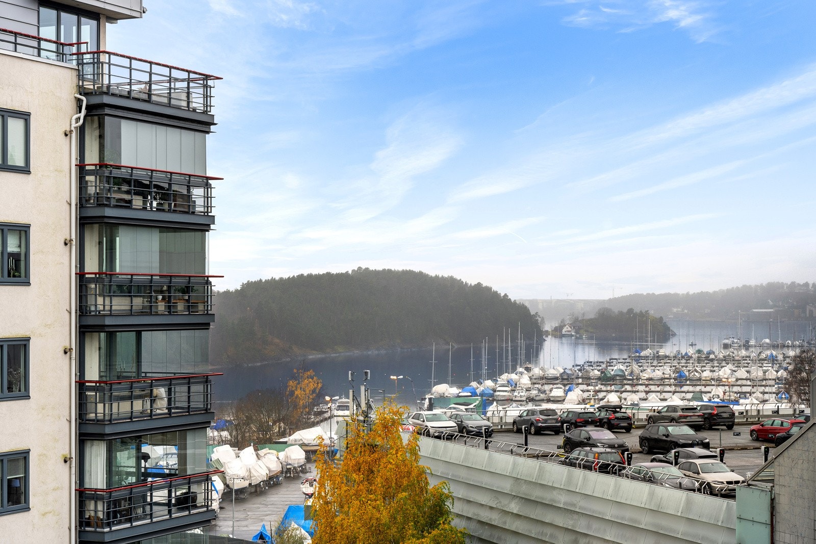 Velkommen til Karenslyst allé 50 - med eksepsjonell utsikt over b.la. Bestumkilen. Presentert av Emma Uhrberg og Nicolay Ulvin ved EIE eiendomsmegling. Galleribilde