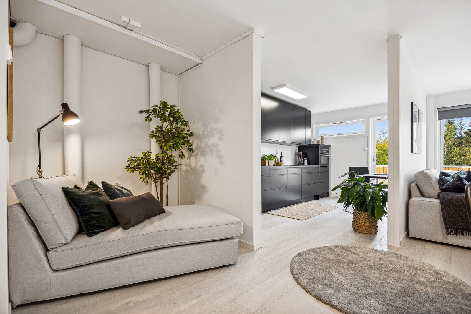 Det er en praktisk krok som har potensialet til en mindre gjestealkove eller hjemmekontor. Galleribilde