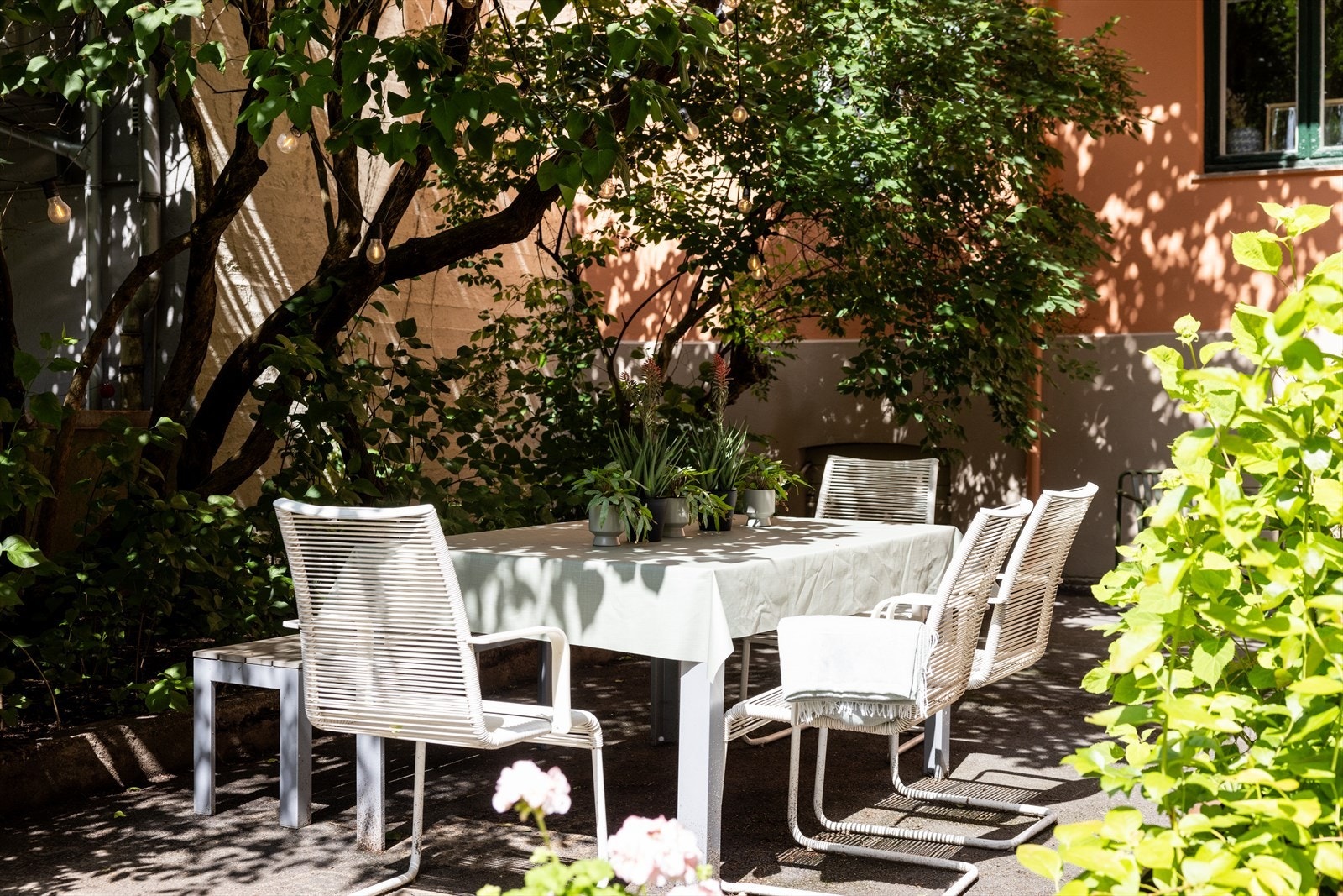 - Sameiet har en meget hyggelig bakgård - Galleribilde