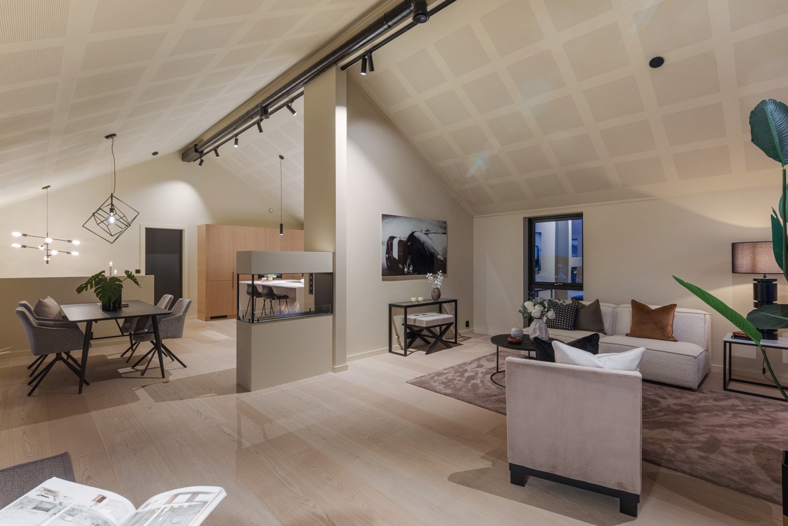 Dette er en designers drøm - en villa som rett og slett må oppleves for å få det rette inntrykket! Galleribilde